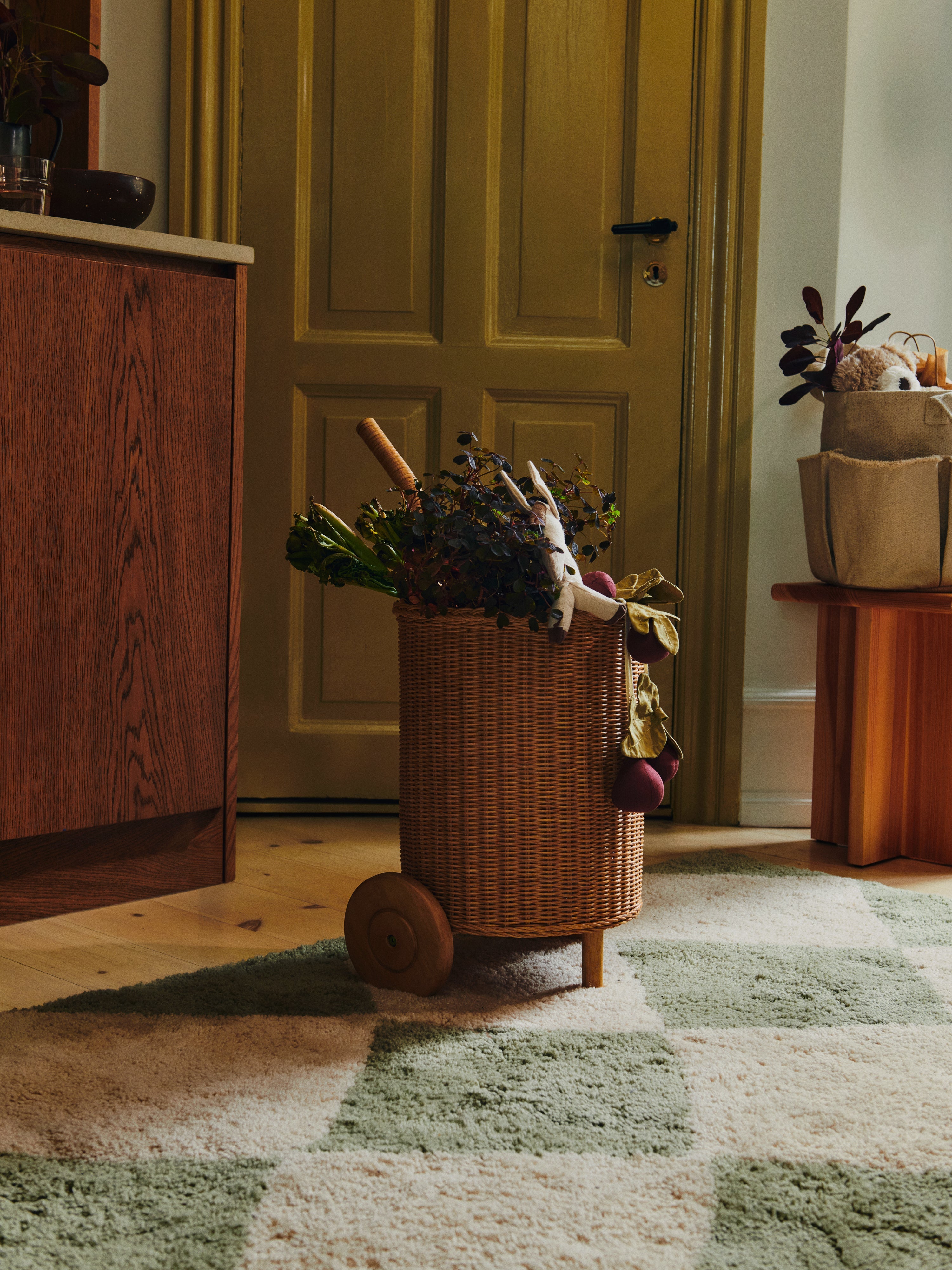 Košík TUKKI z ratanu