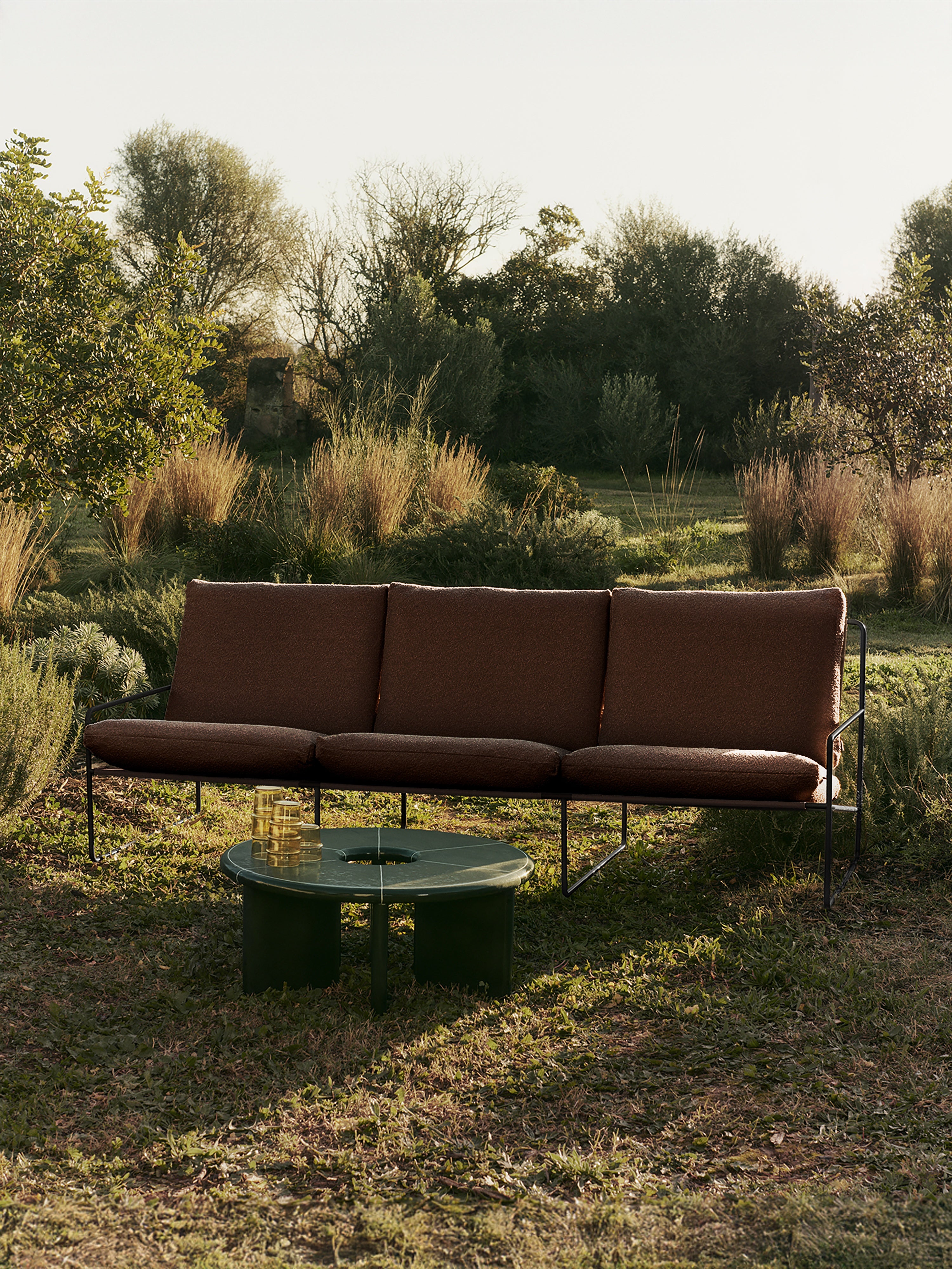 Sofa 3-osobová venkovní DESERT hnědý boucle s béžovým podstavcem