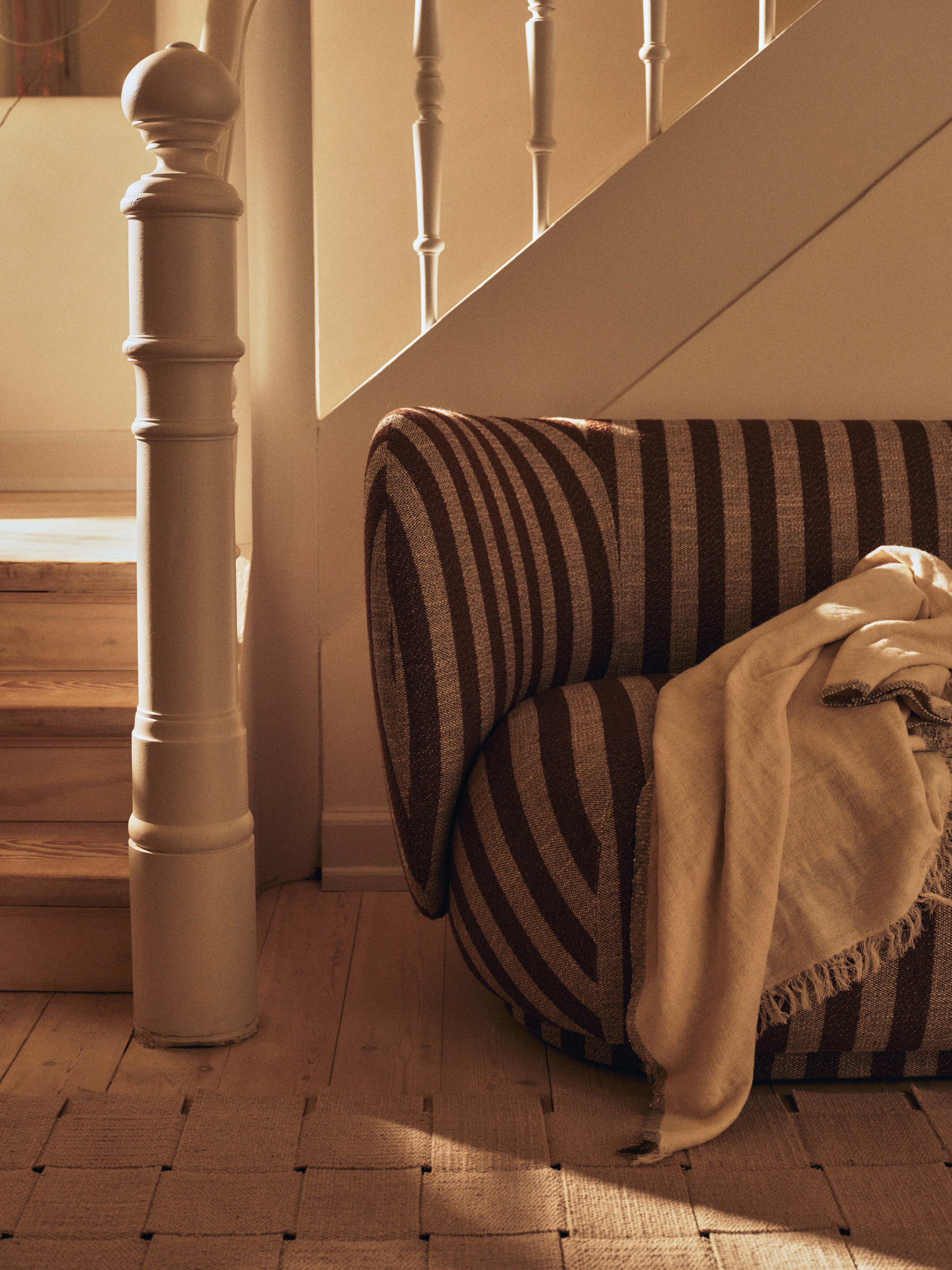 Sofa 2-osobová RICO Louisiana čokoládová s pískovou