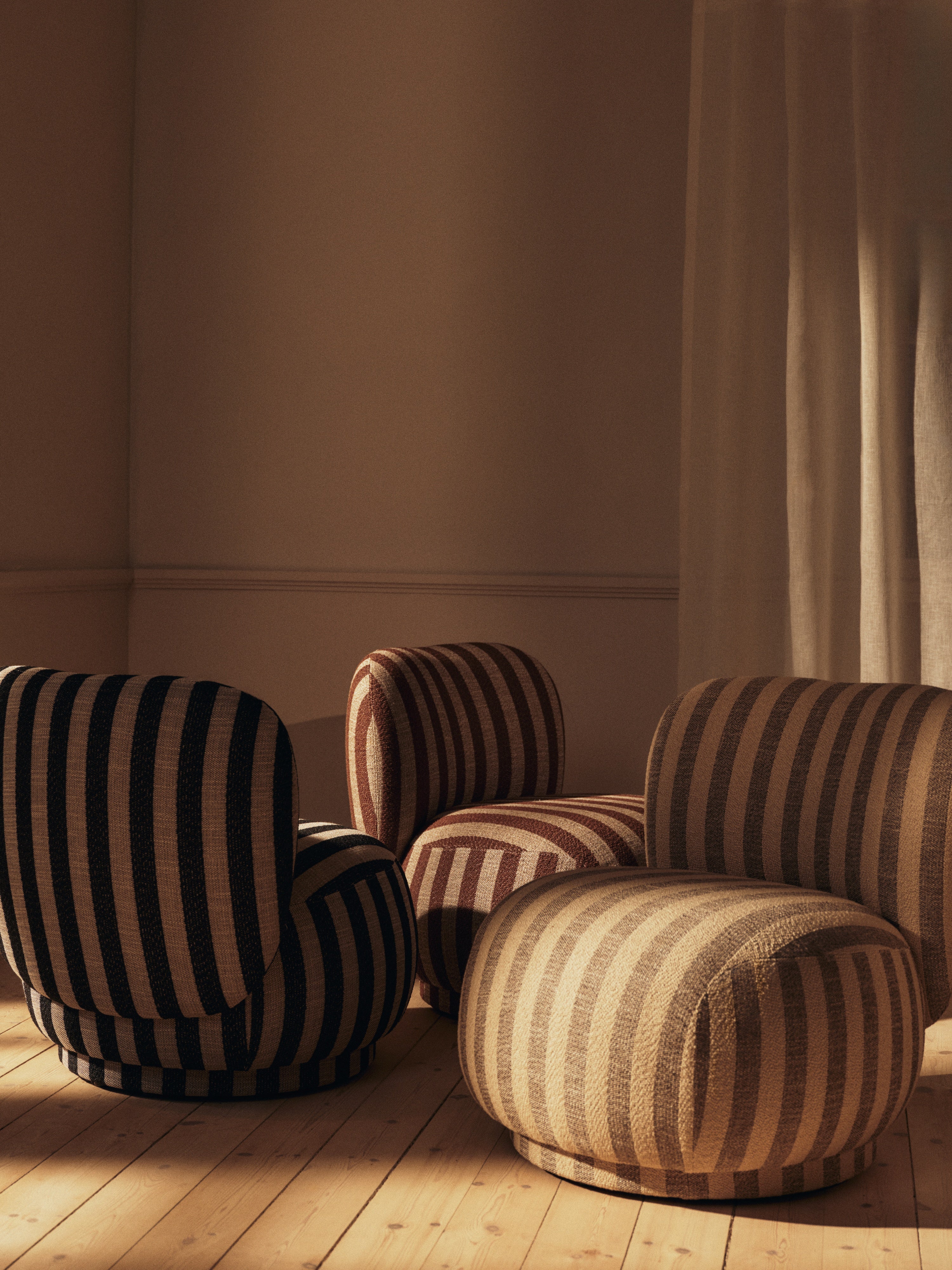 Křeslo RICO PICCOLO Louisiana černé s pískovým