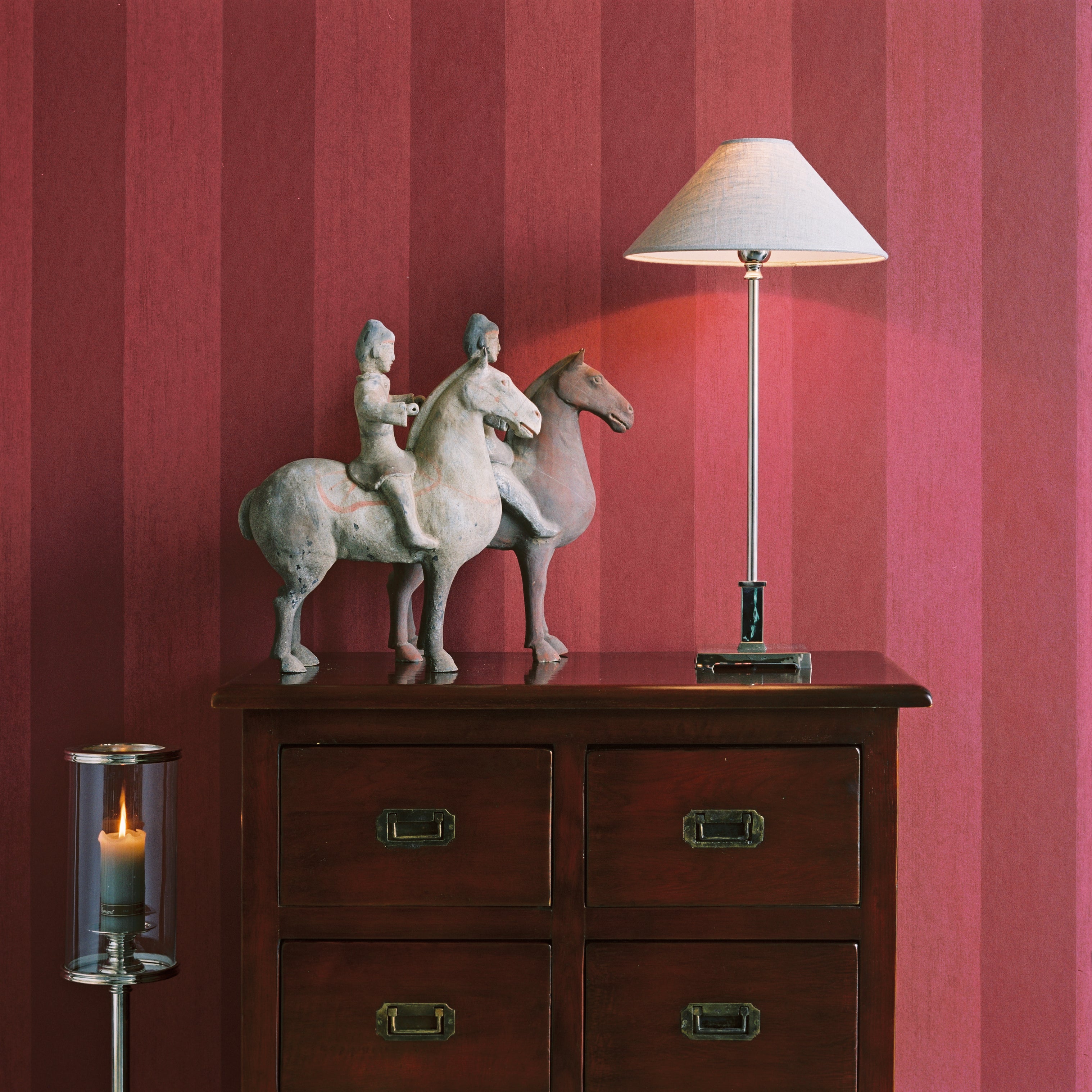 Structural wallpaper imitating canvas with a striped pattern STRIPE red