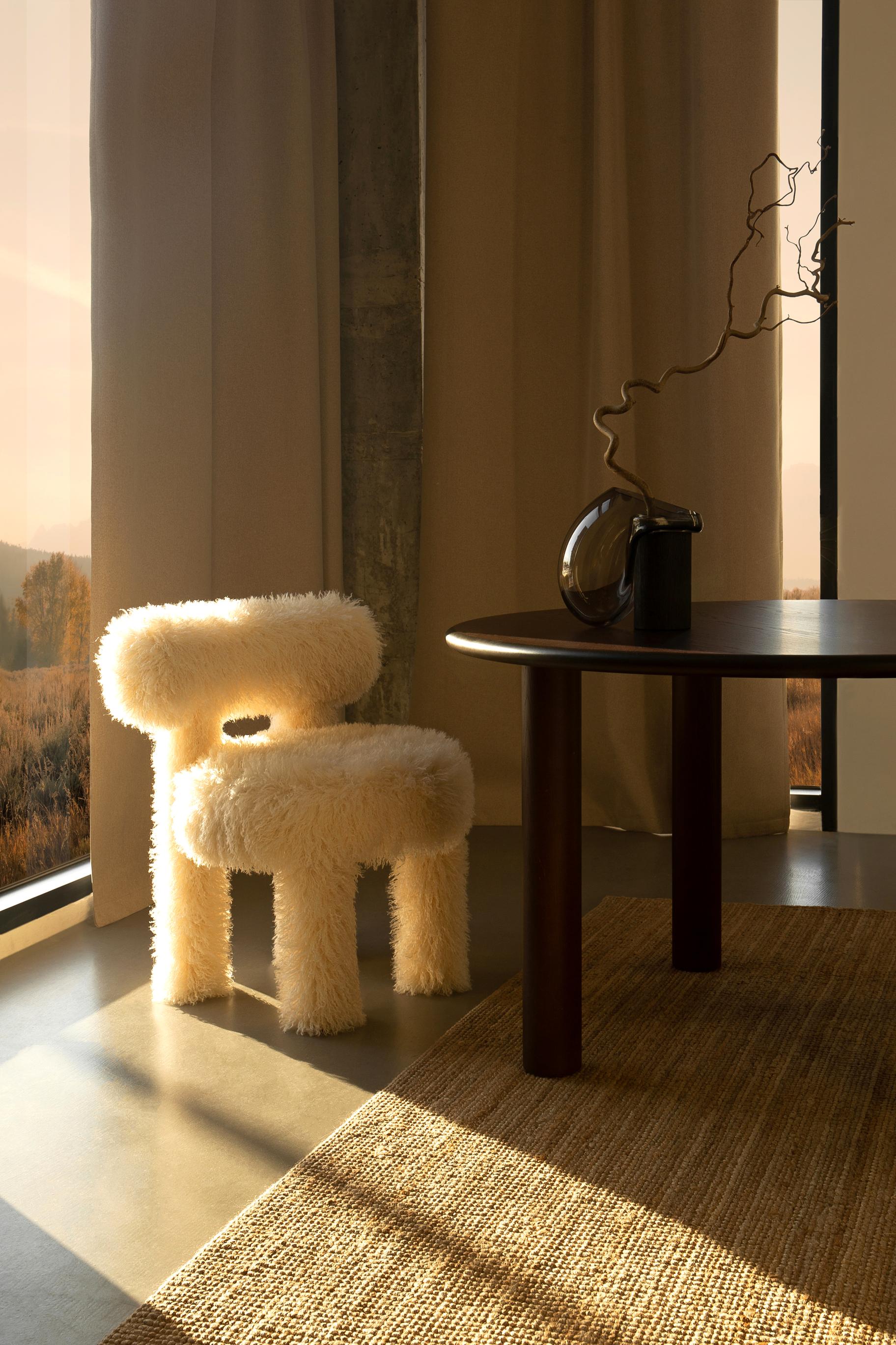 GROPIUS CS1 Chair - FLUFFY EDITION artificial fur