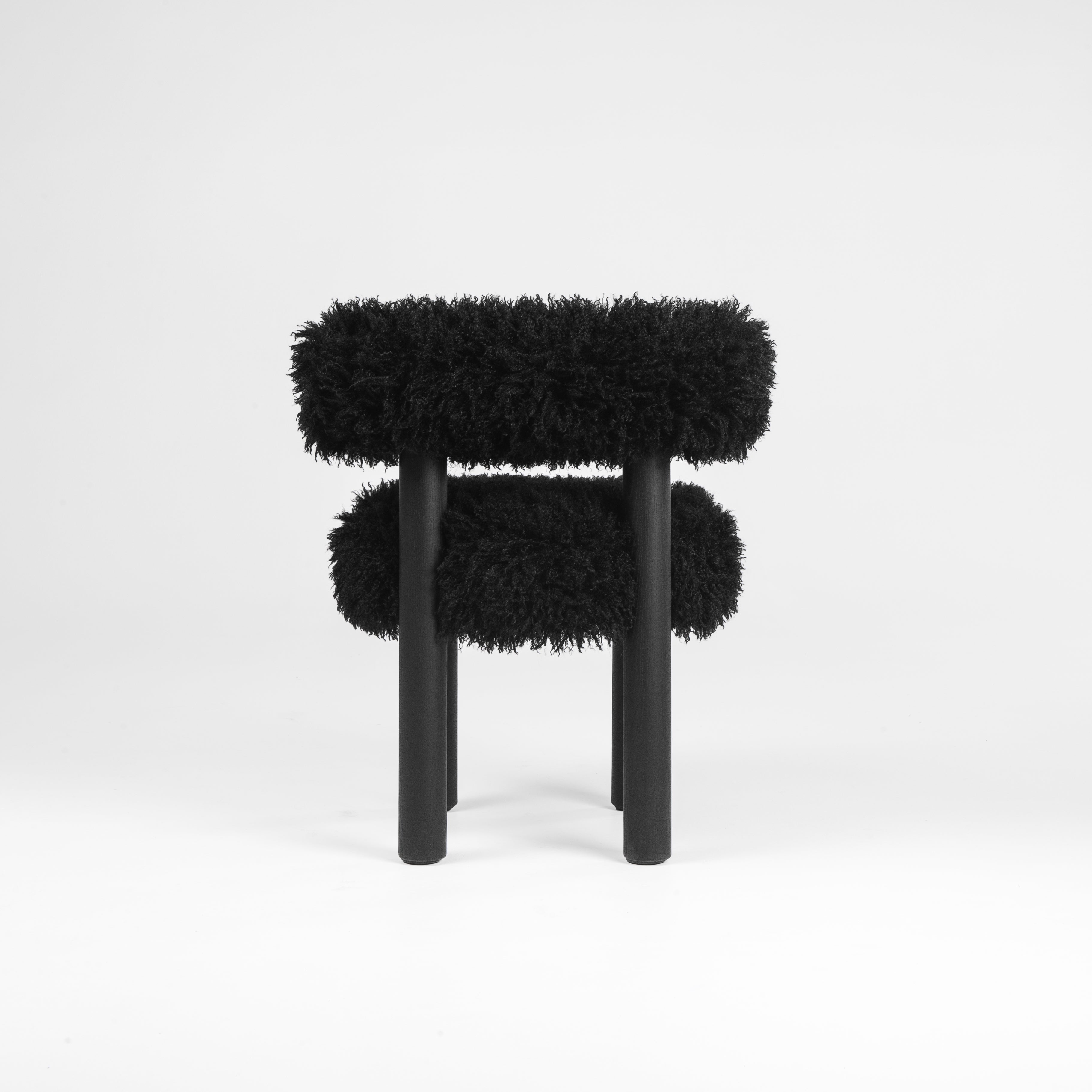 Židle GROPIUS CS2 - FLUFFY EDITION umělé kožešiny