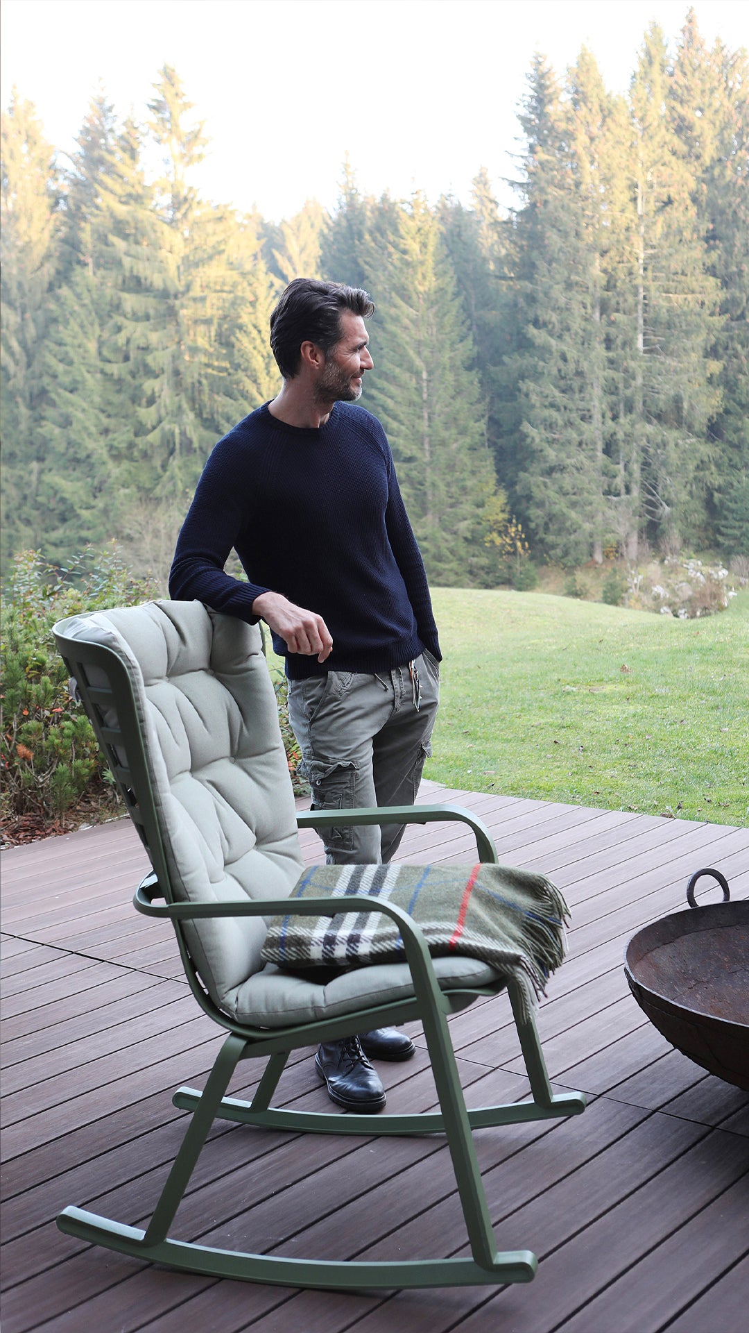 FOLIO Outdoor Armchair in Anthracite