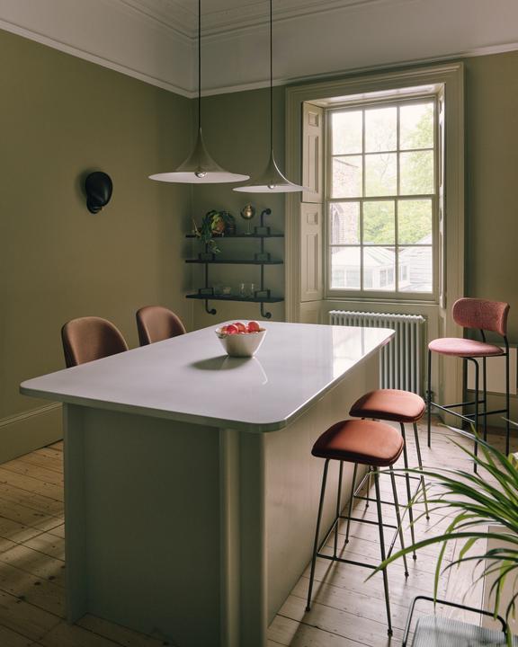 COBRA black wall lamp