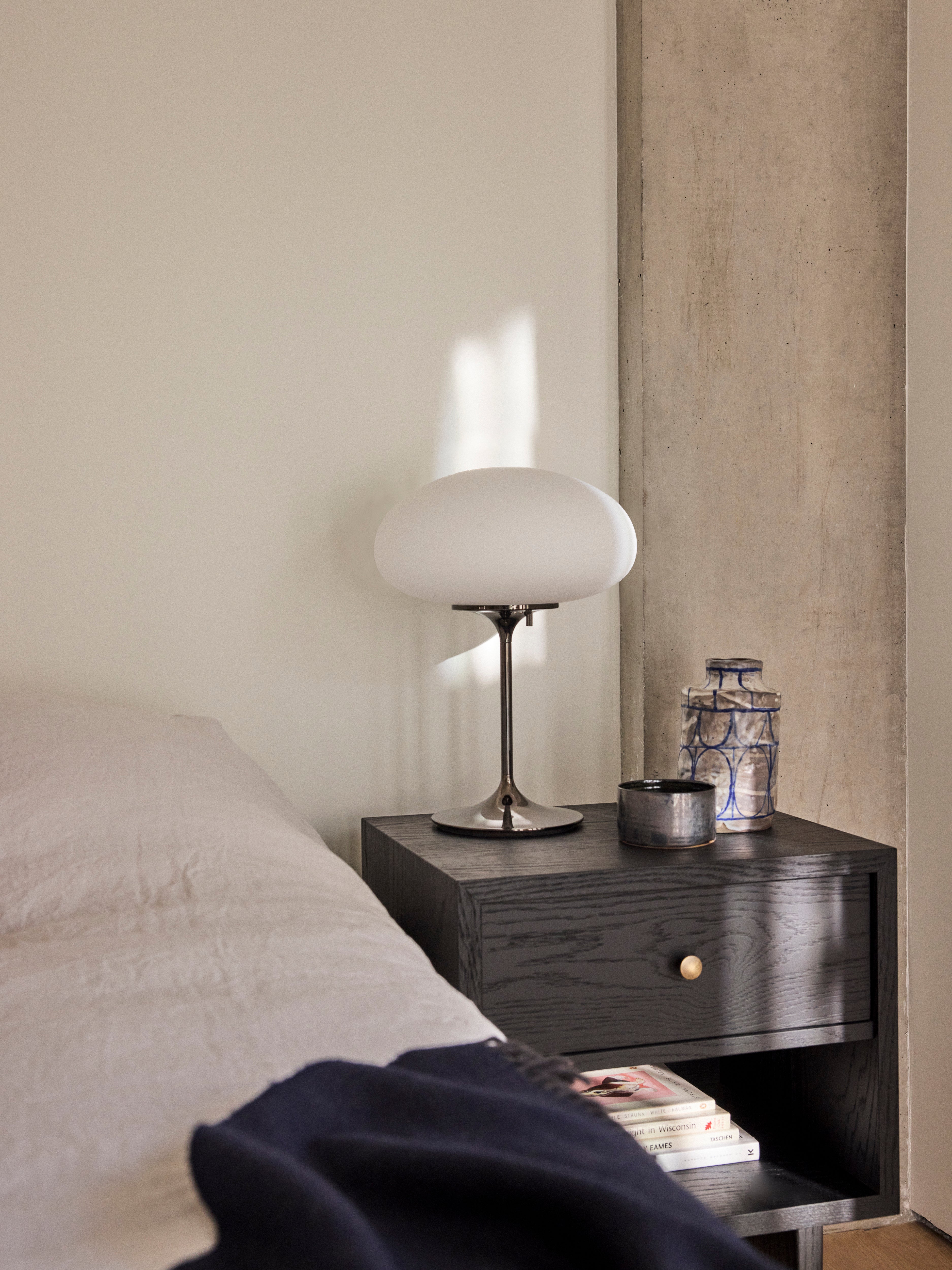 STEMLITE table lamp black chrome