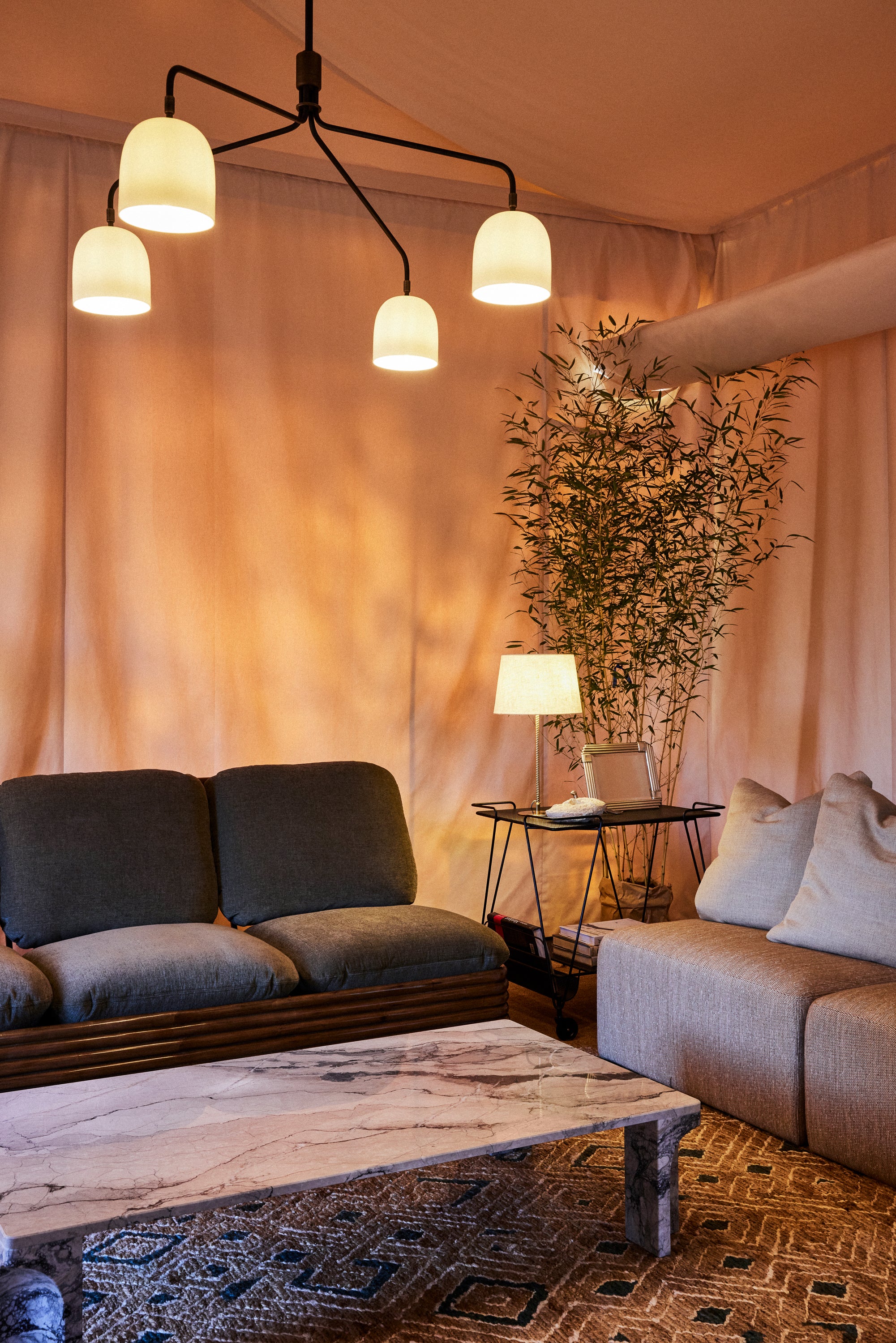 HOWARD white chandelier