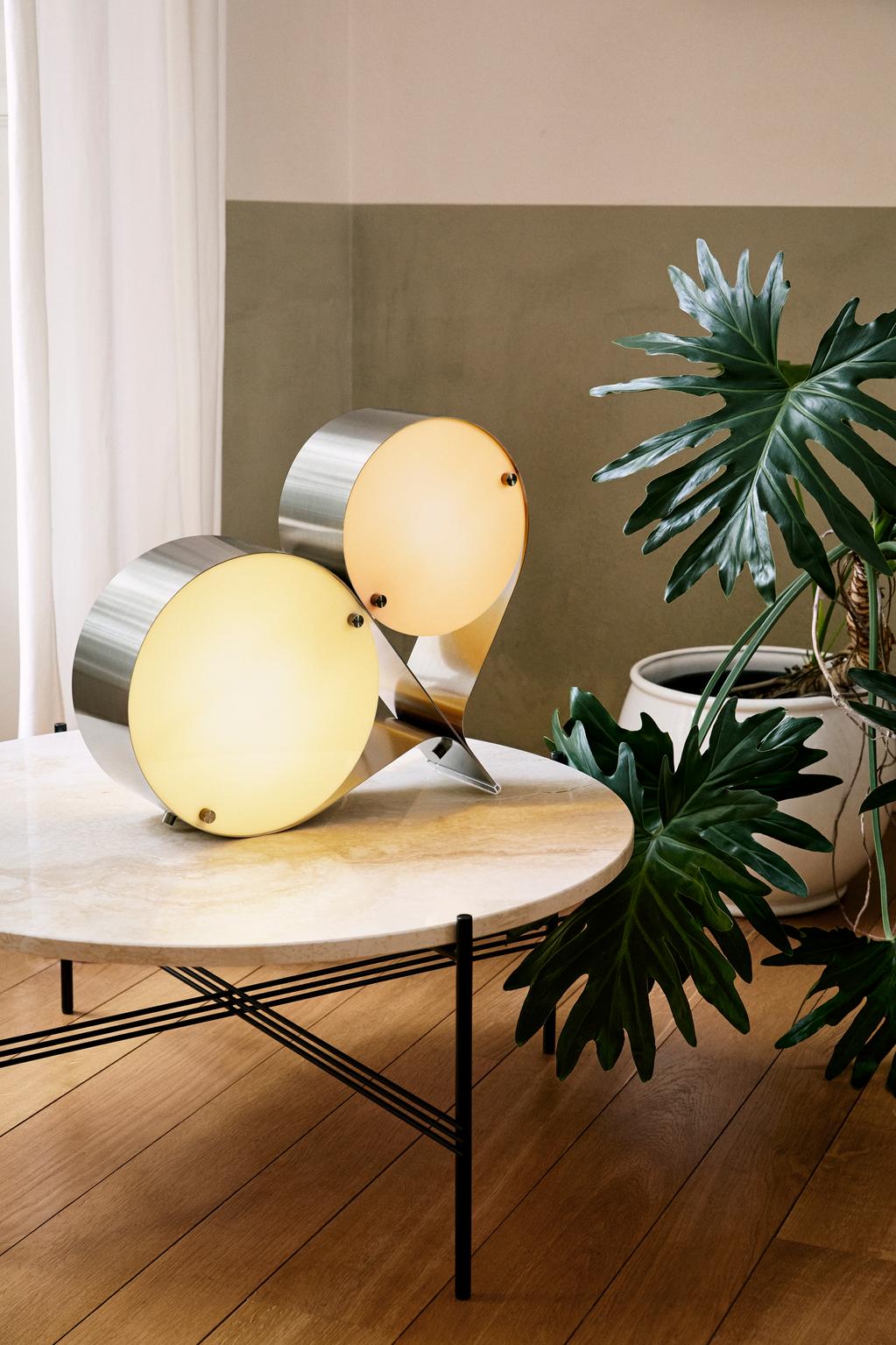 COPPIA cream table lamp with green