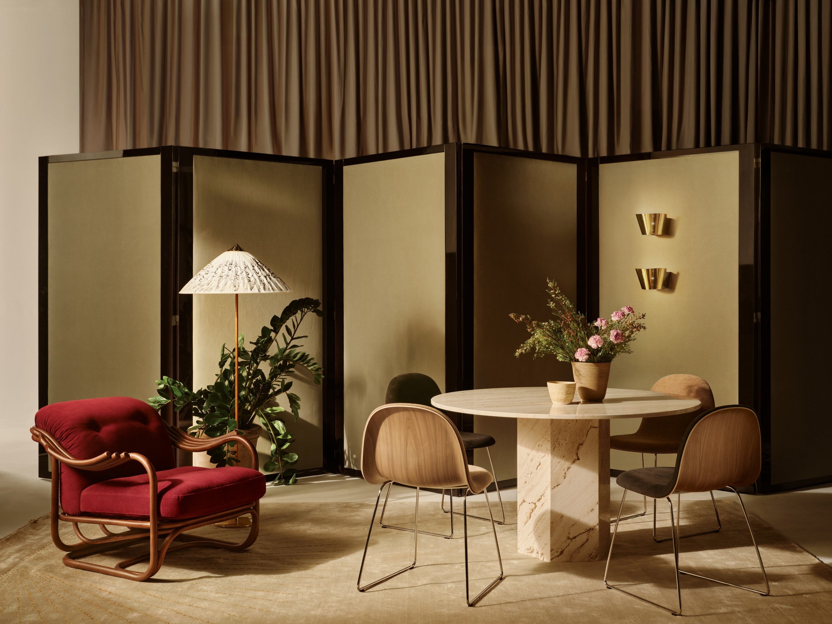 Stojací lampa 9602 mosaz s ratanovým stínidlem