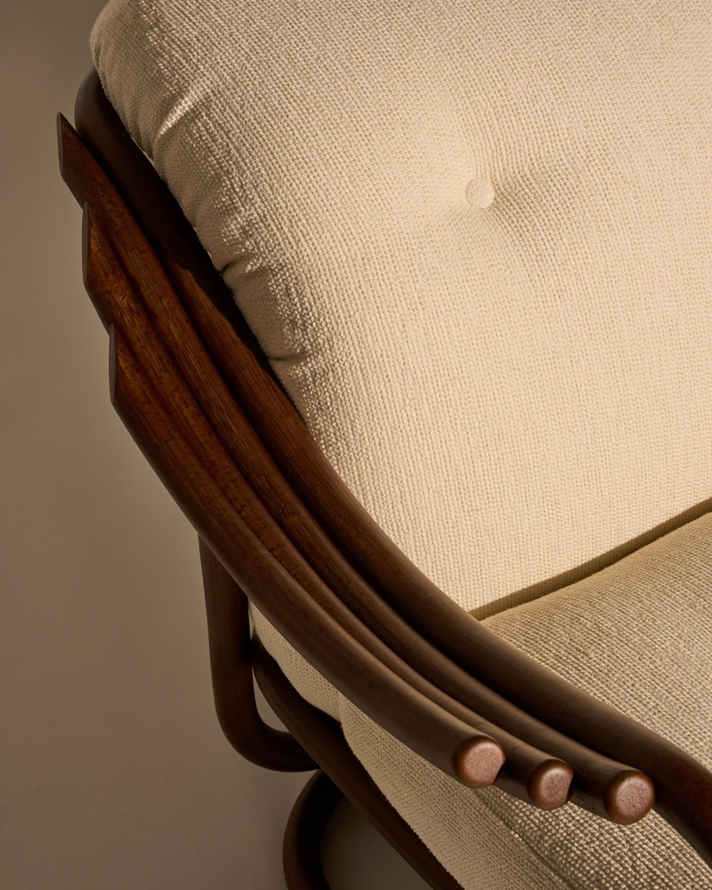 Křeslo POLTRONA TRIA čalouněné