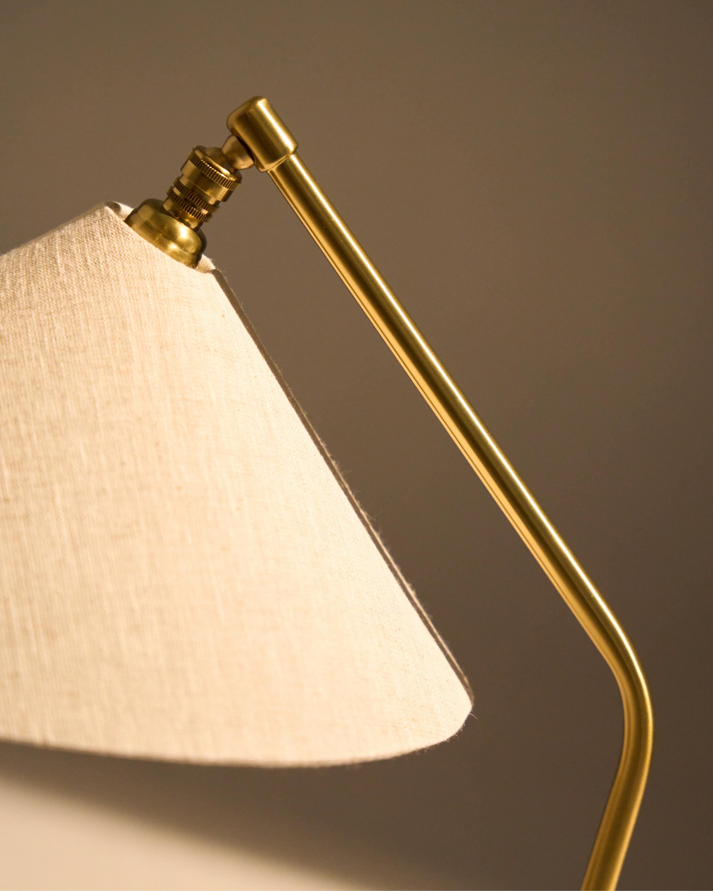 GRÄSHOPPA Table Lamp in Brass and Canvas