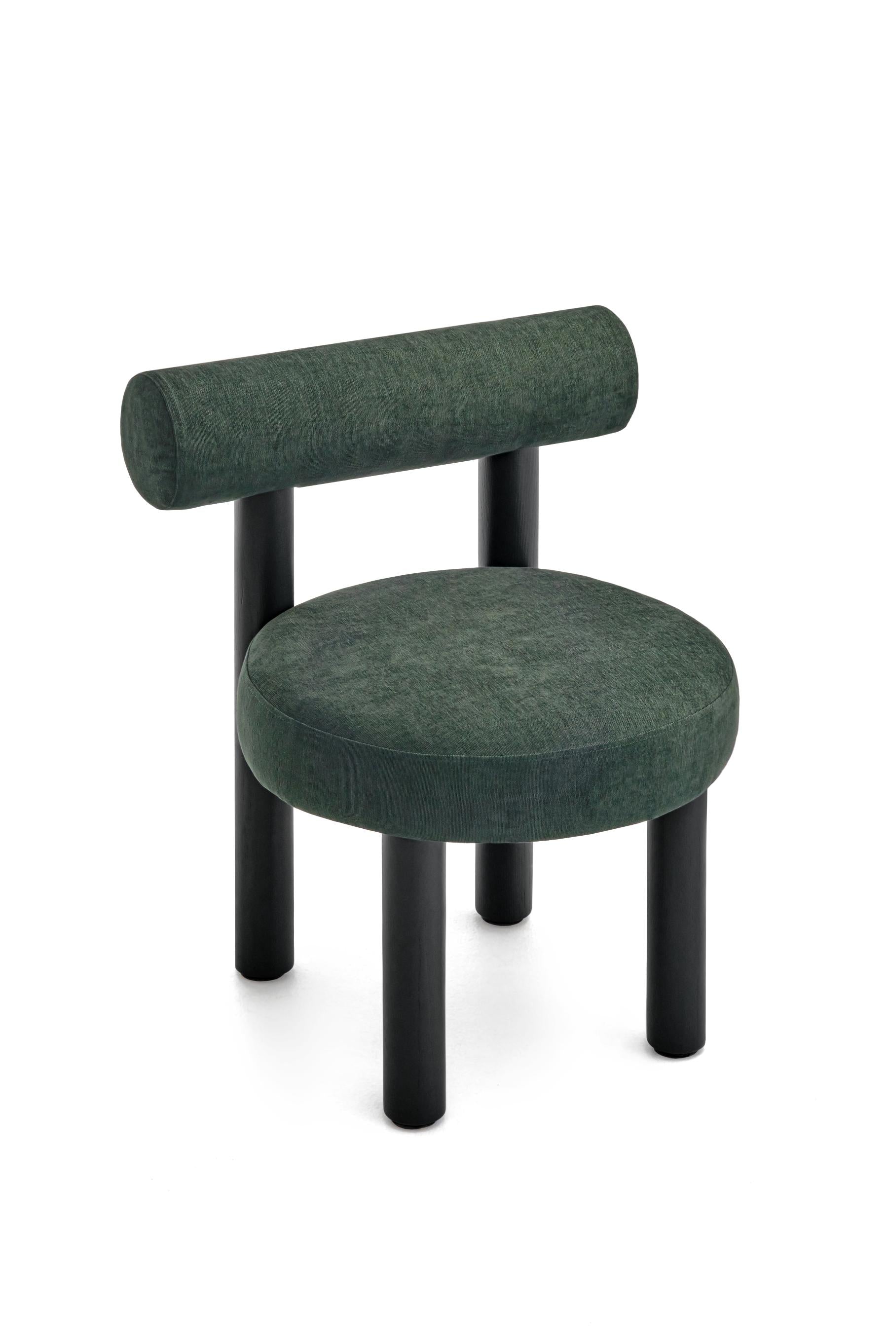 Upholstered GROPIUS CS2 Chair with Wooden Base
