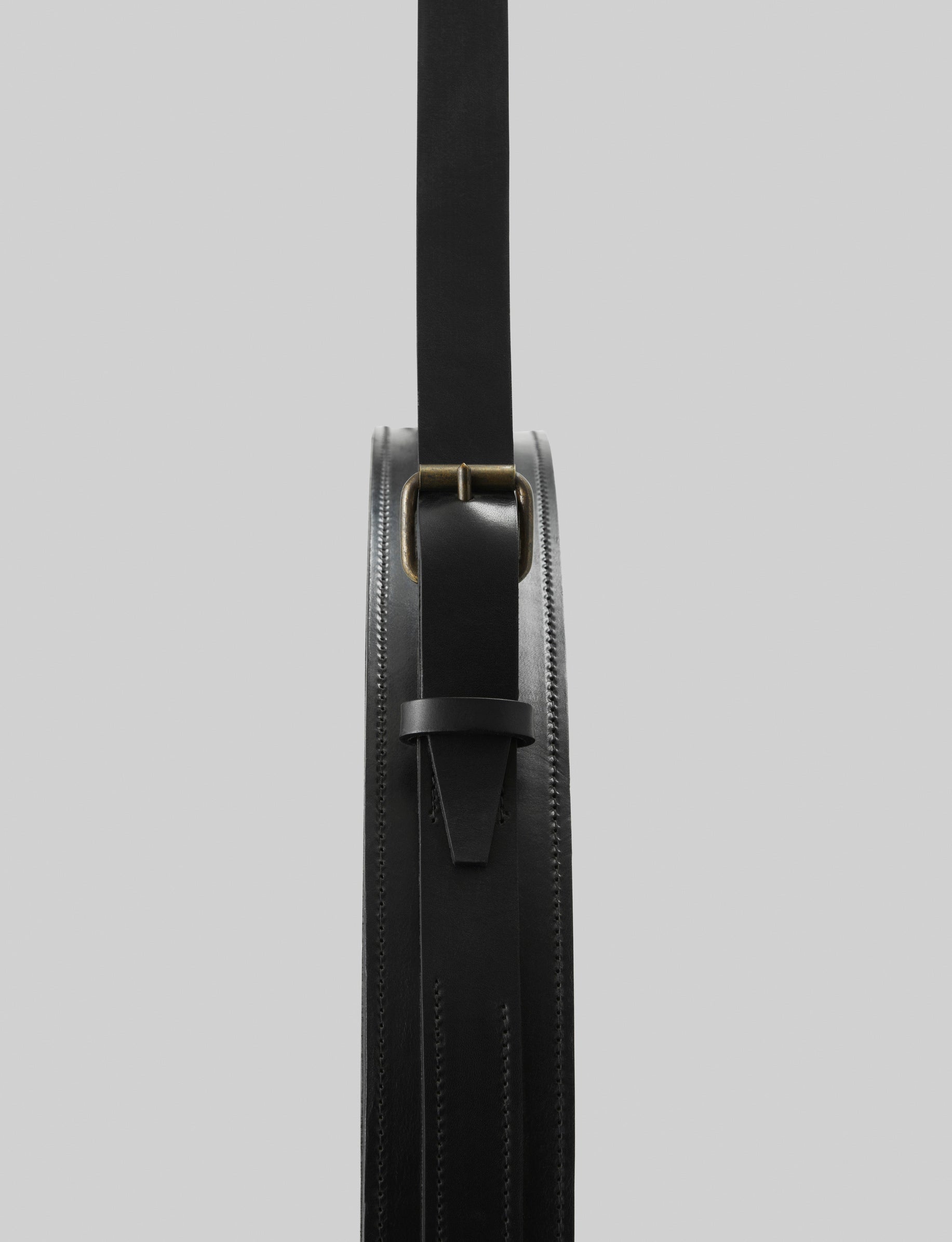 ADNET round mirror black leather