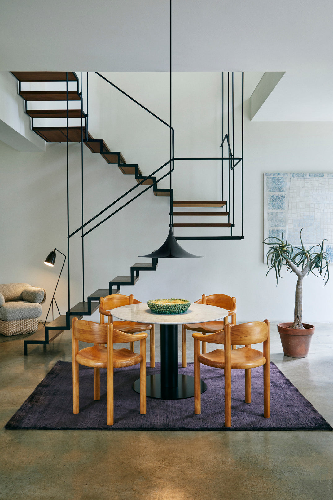 Round table 2.0 oak wood with black base