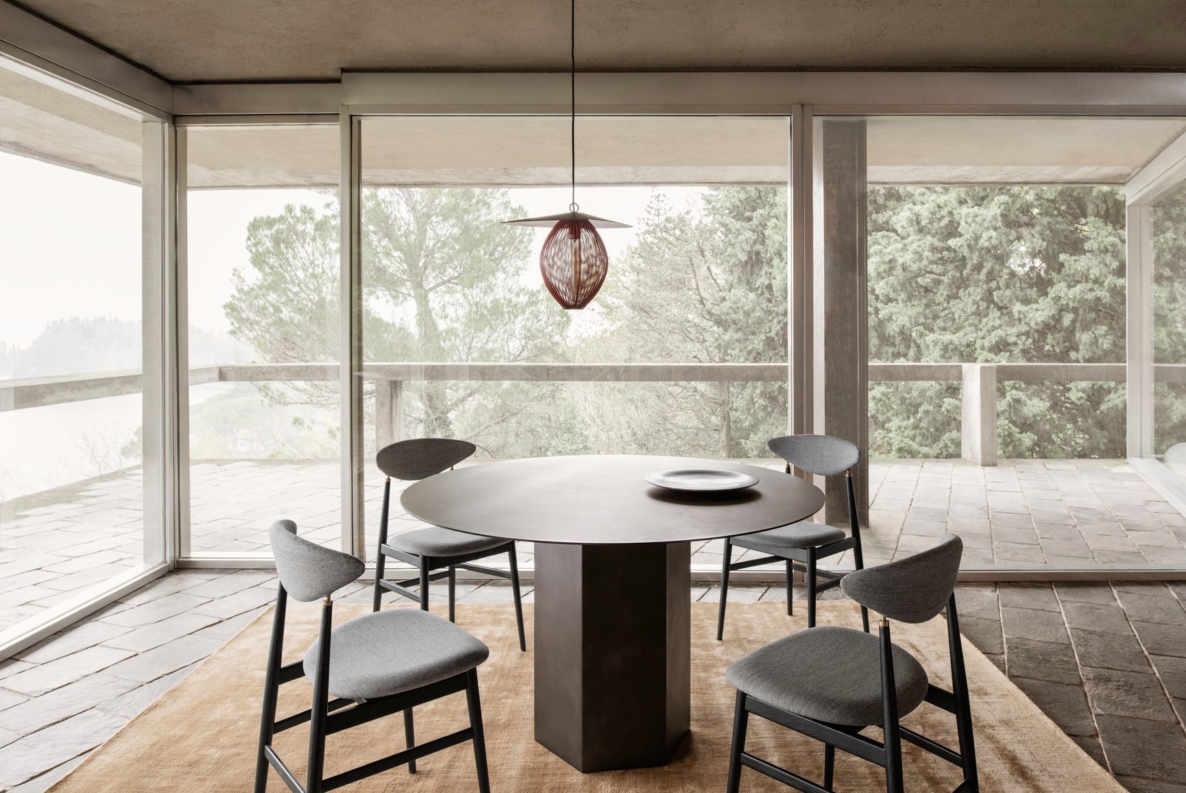 EPIC Round Table Graphite Steel