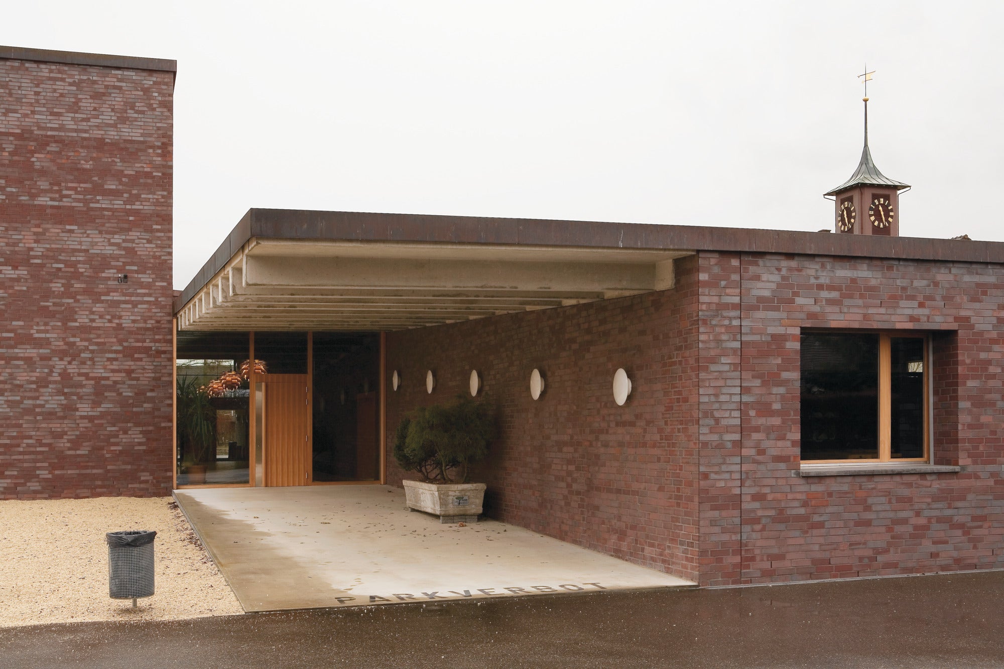 AJ EKLIPTA wall lamp white