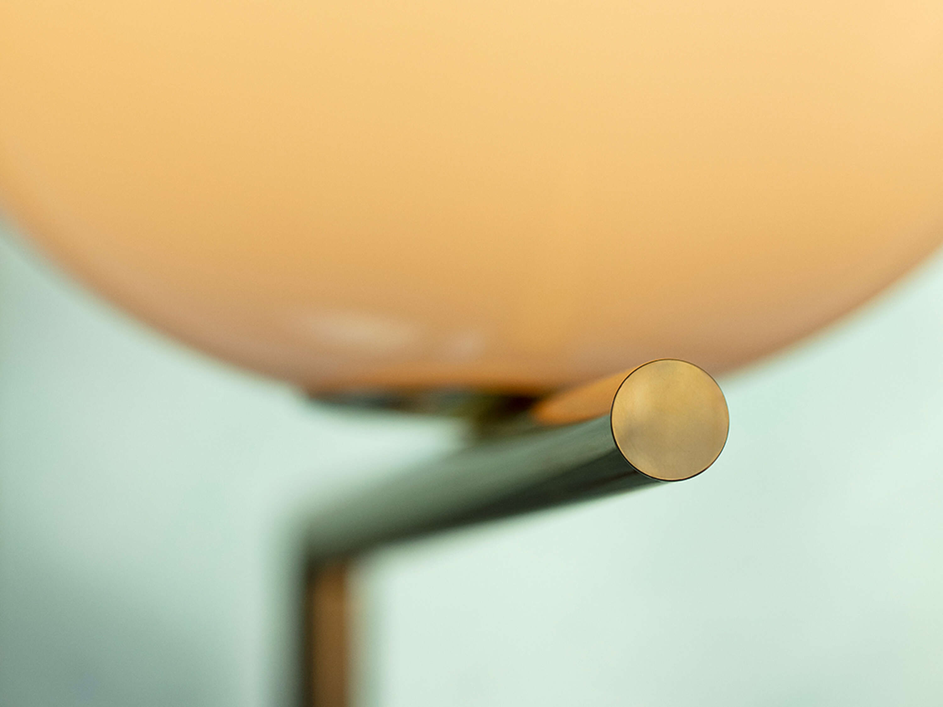 Stojací lampa IC LIGHTS 10. VÝROČÍ zlatá