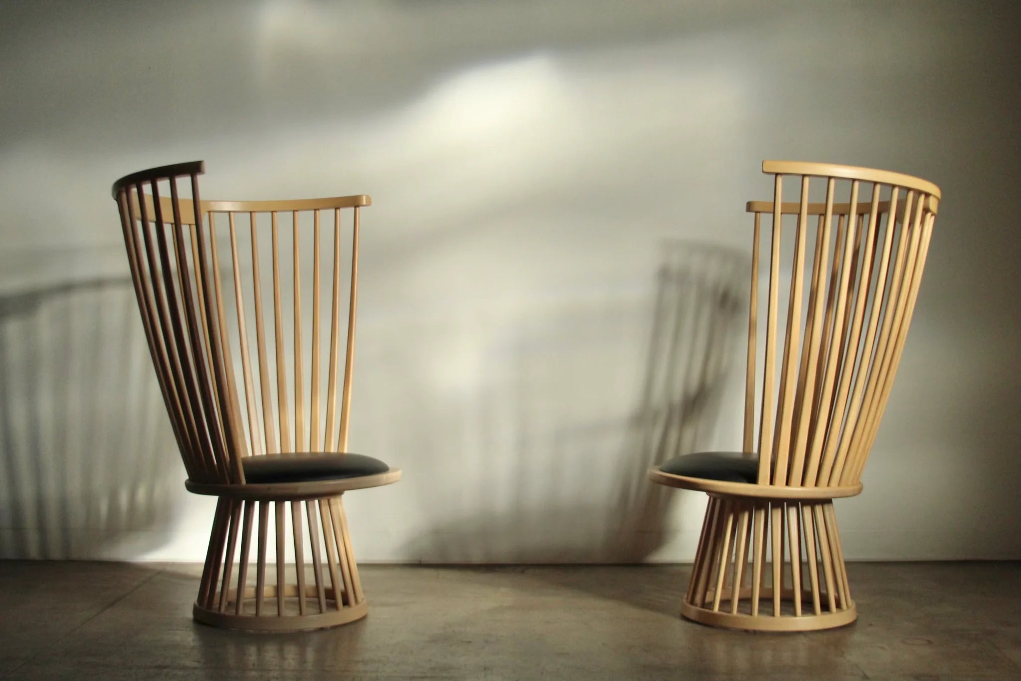 Křeslo FAN jasanové dřevo