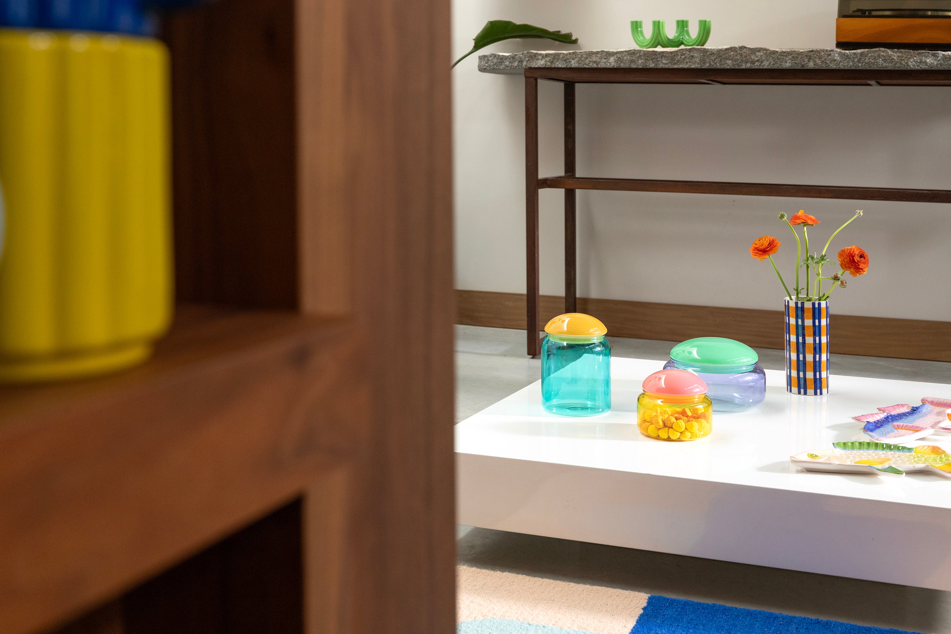 Glass container PUFFY purple with green lid