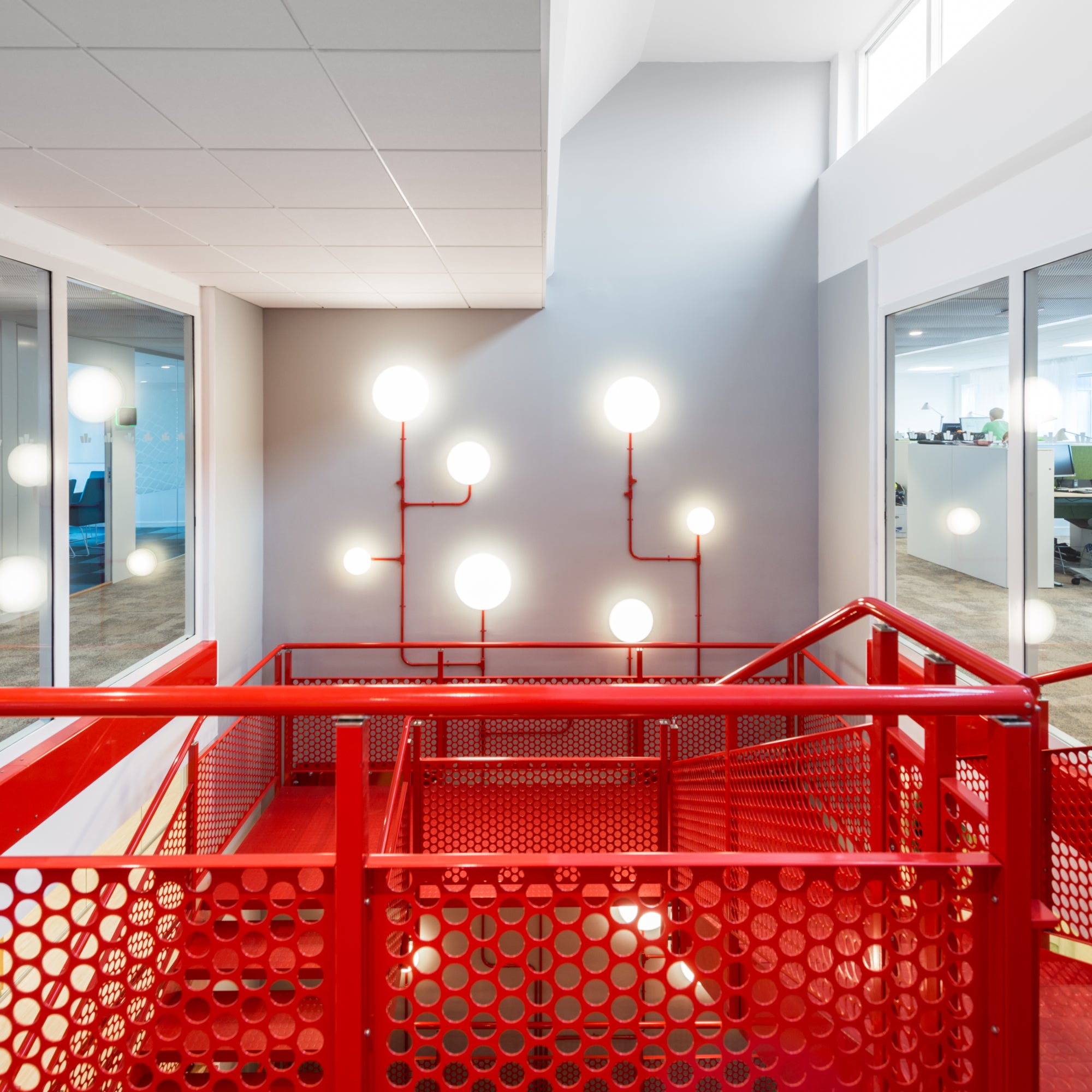 AJ EKLIPTA wall lamp white