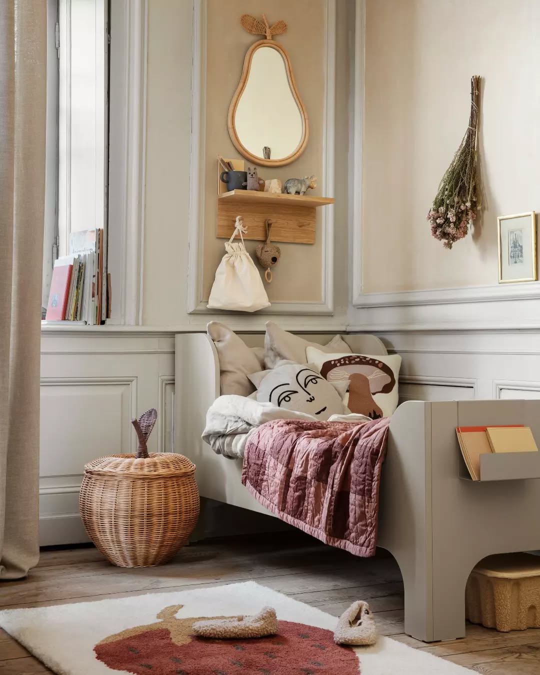 Children's rug FRUITICANA STRAWBERRY beige