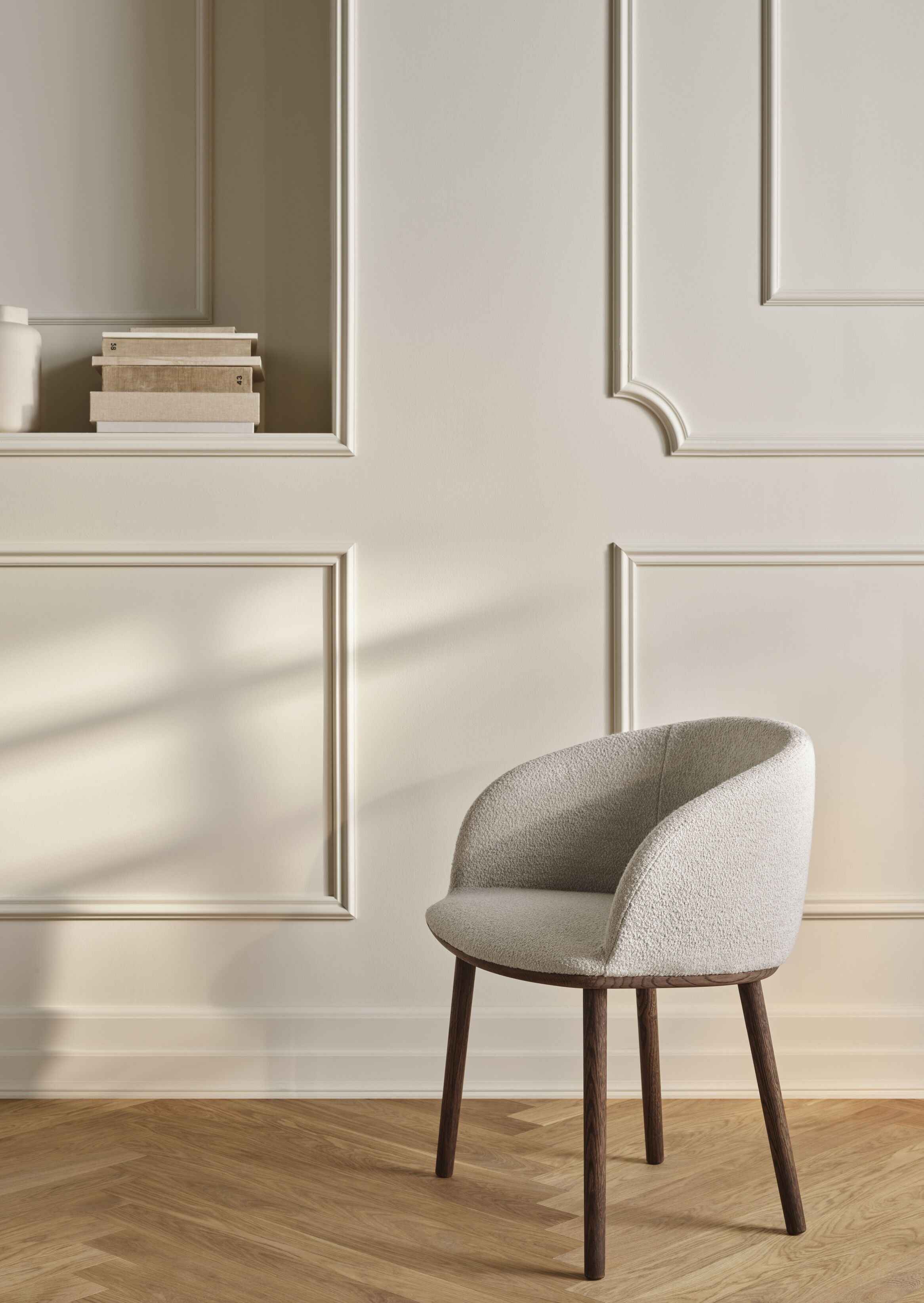 Čalouněné křeslo JOIN s dubovou podnoží