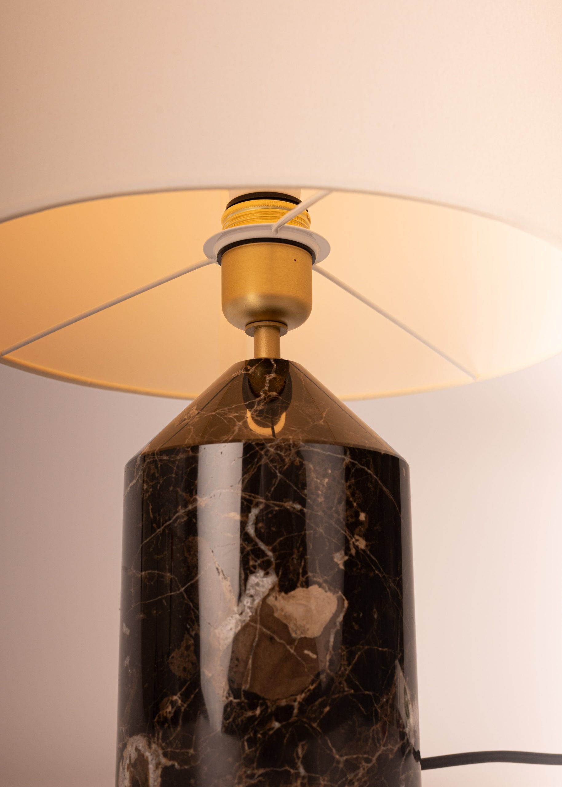 Stolní lampa JOSEF hnědý mramor