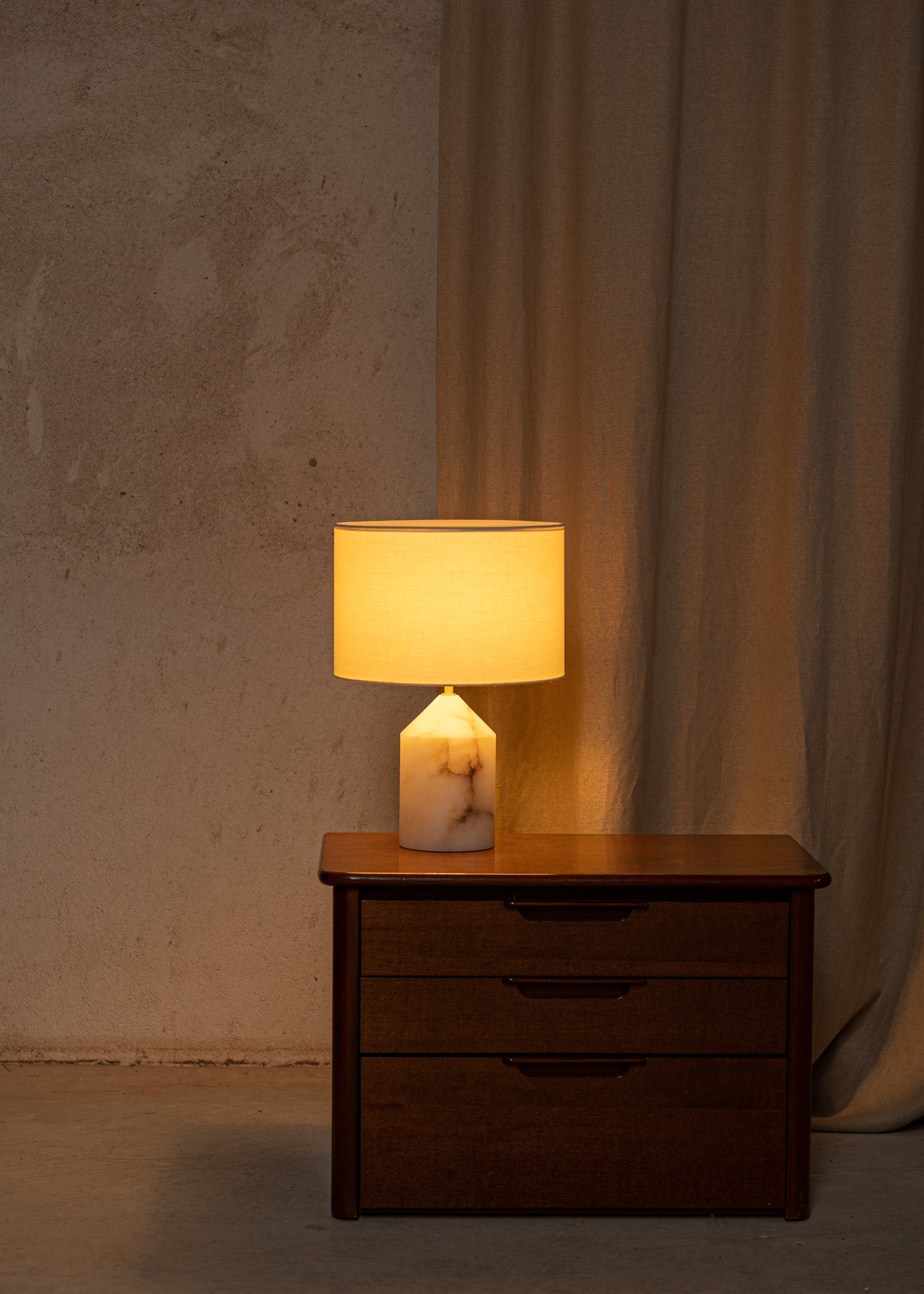 Stolní lampa JOSEF bílý alabastr