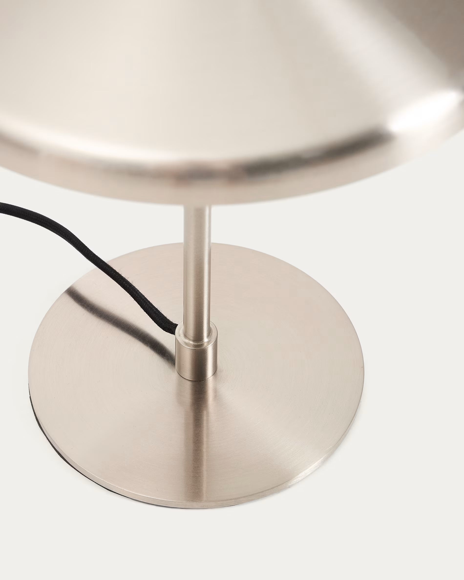 NUVIRA Silver Table Lamp