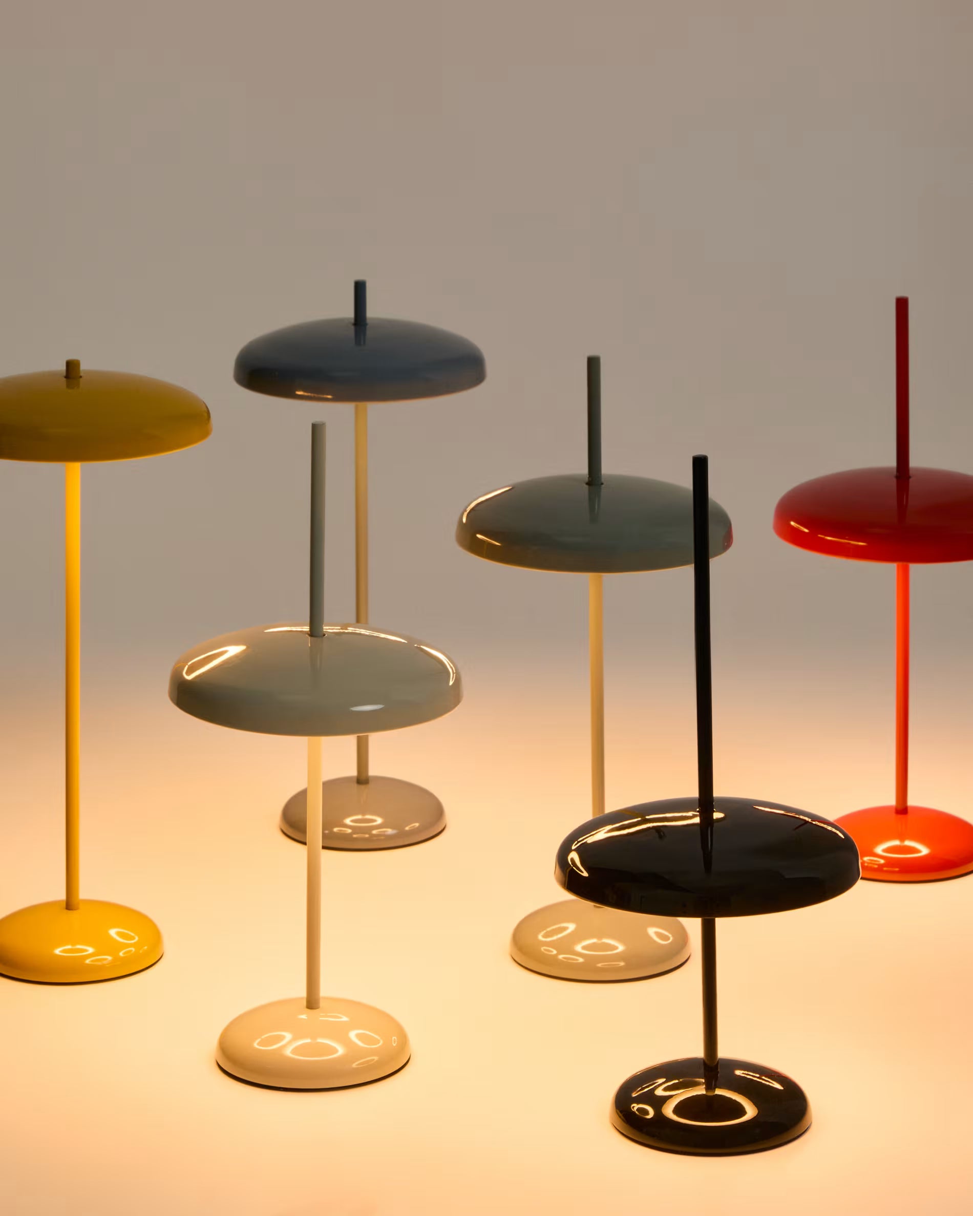 Přenosná lampa PORTE mátová