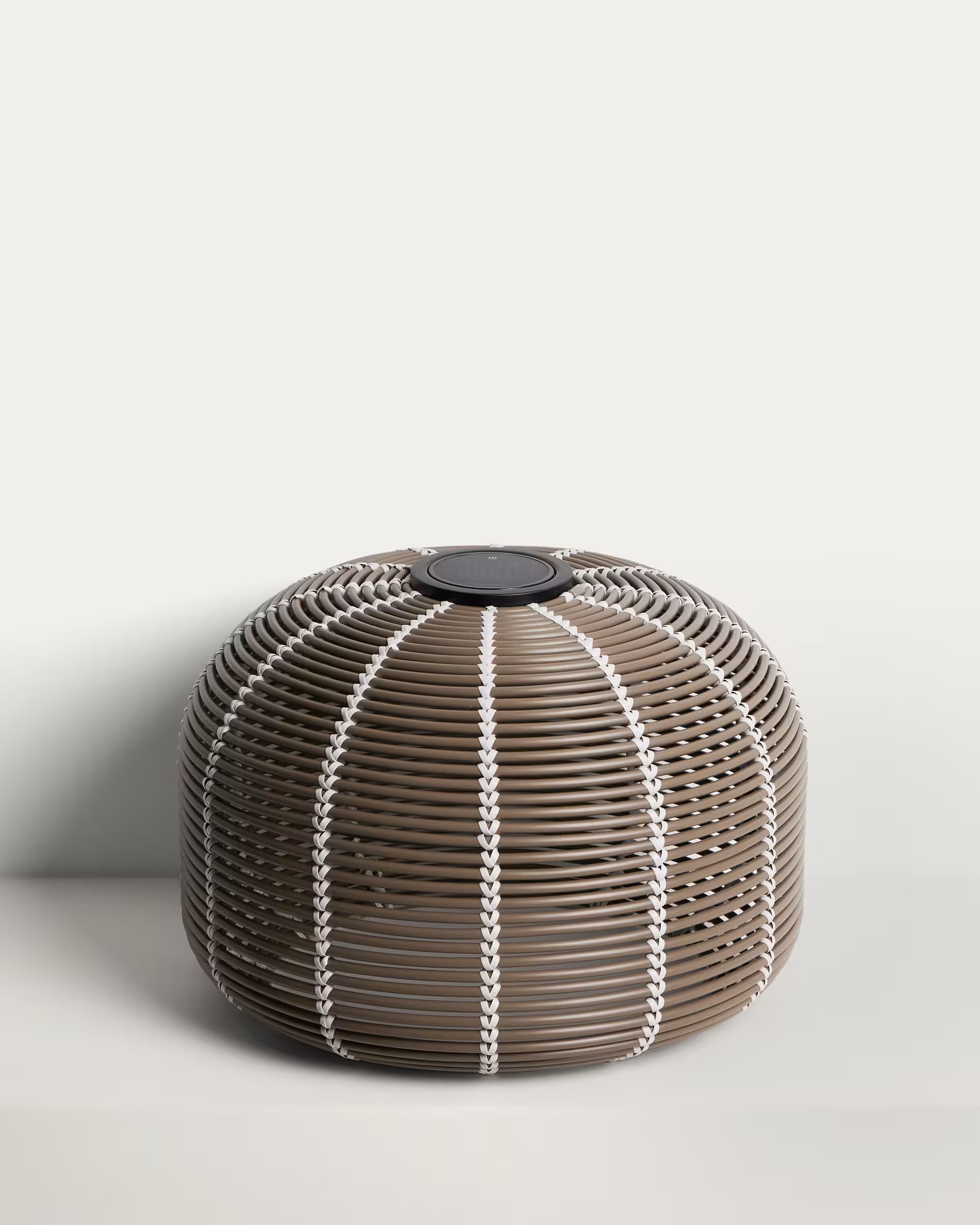 Solární zahradní lampa GAROINA taupe syntetický ratan