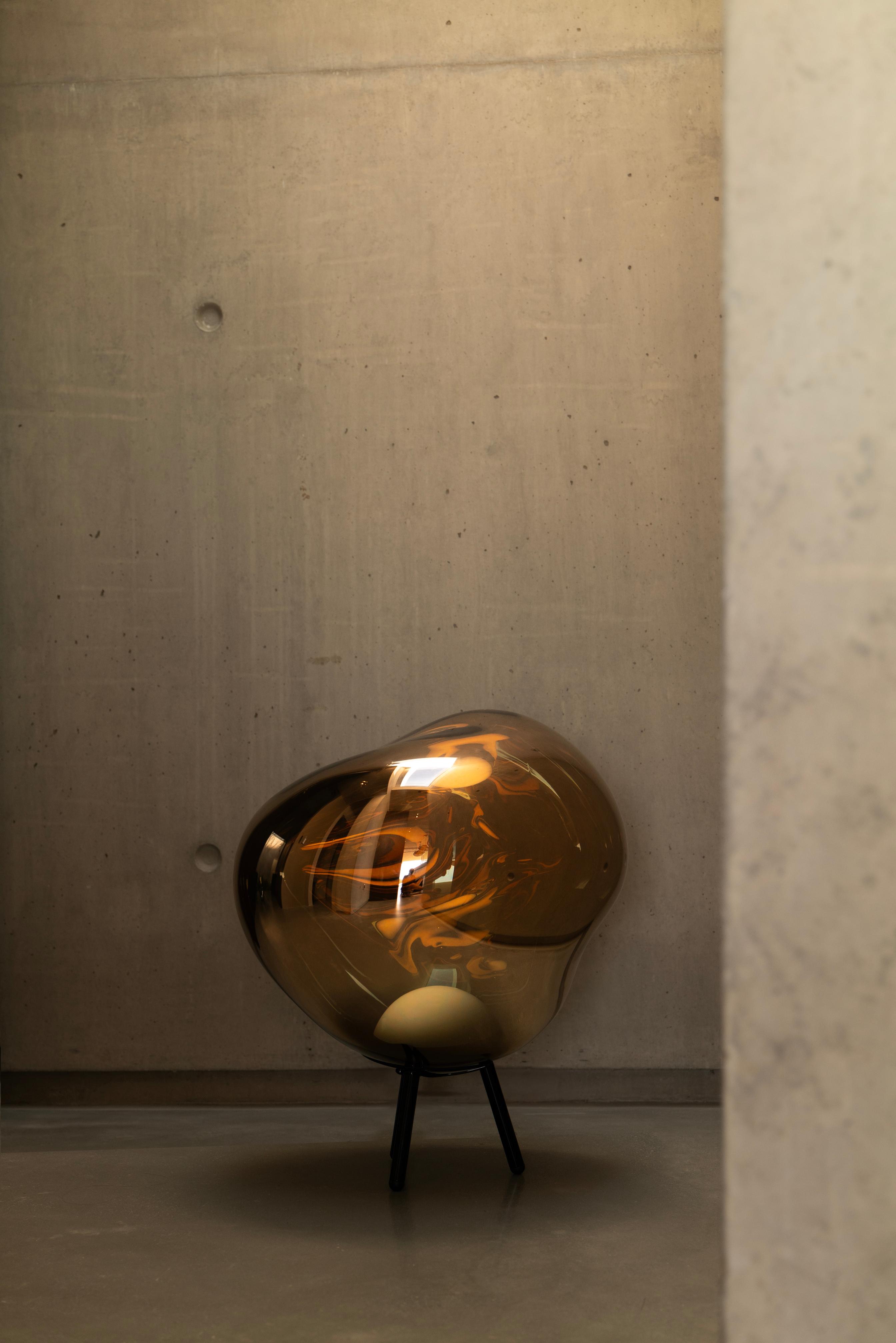 LARGE MELT Portable Lamp in Brown
