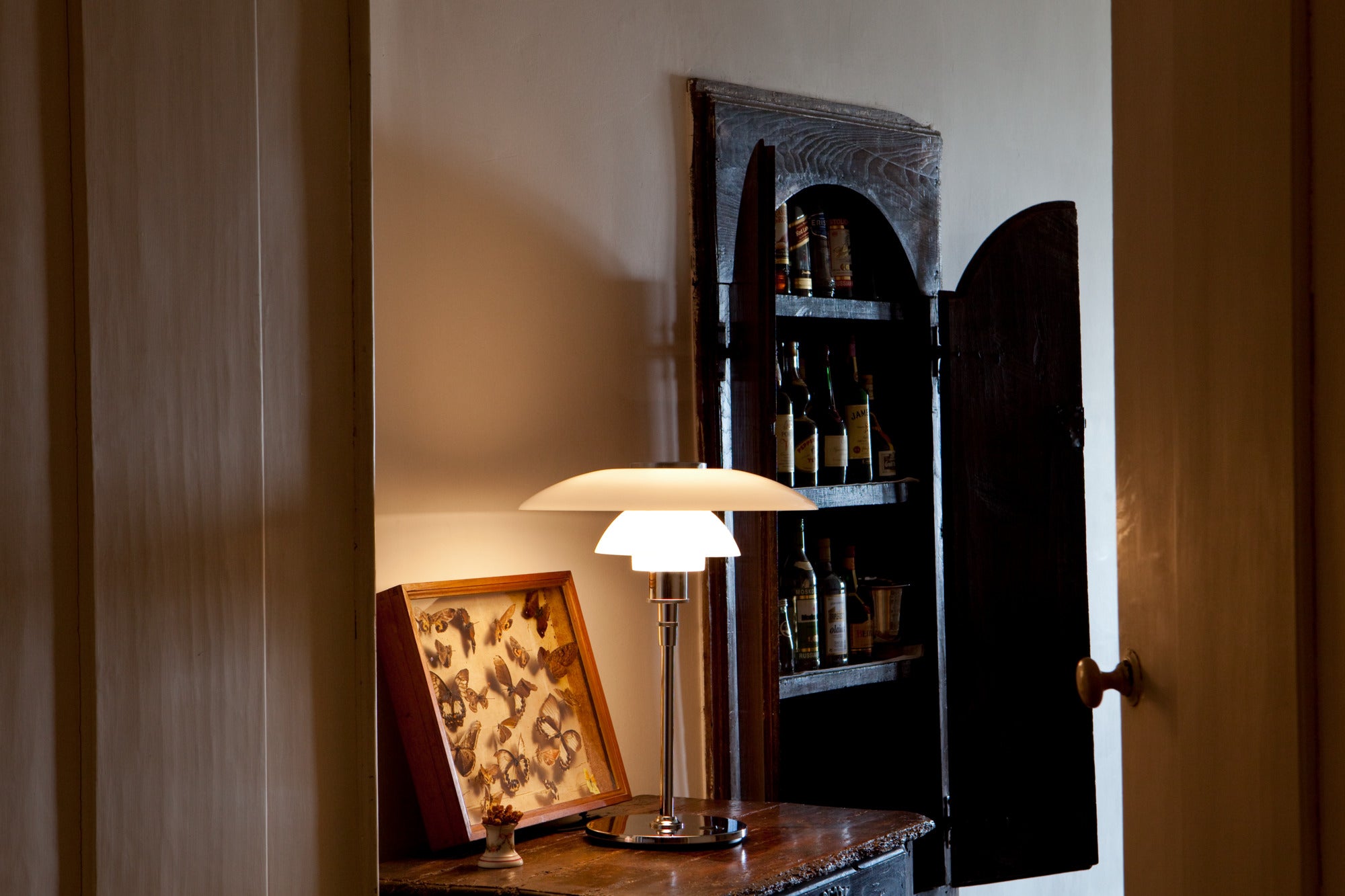 Stolní lampa PH 4½-3½ bílá s chromovaným podstavcem