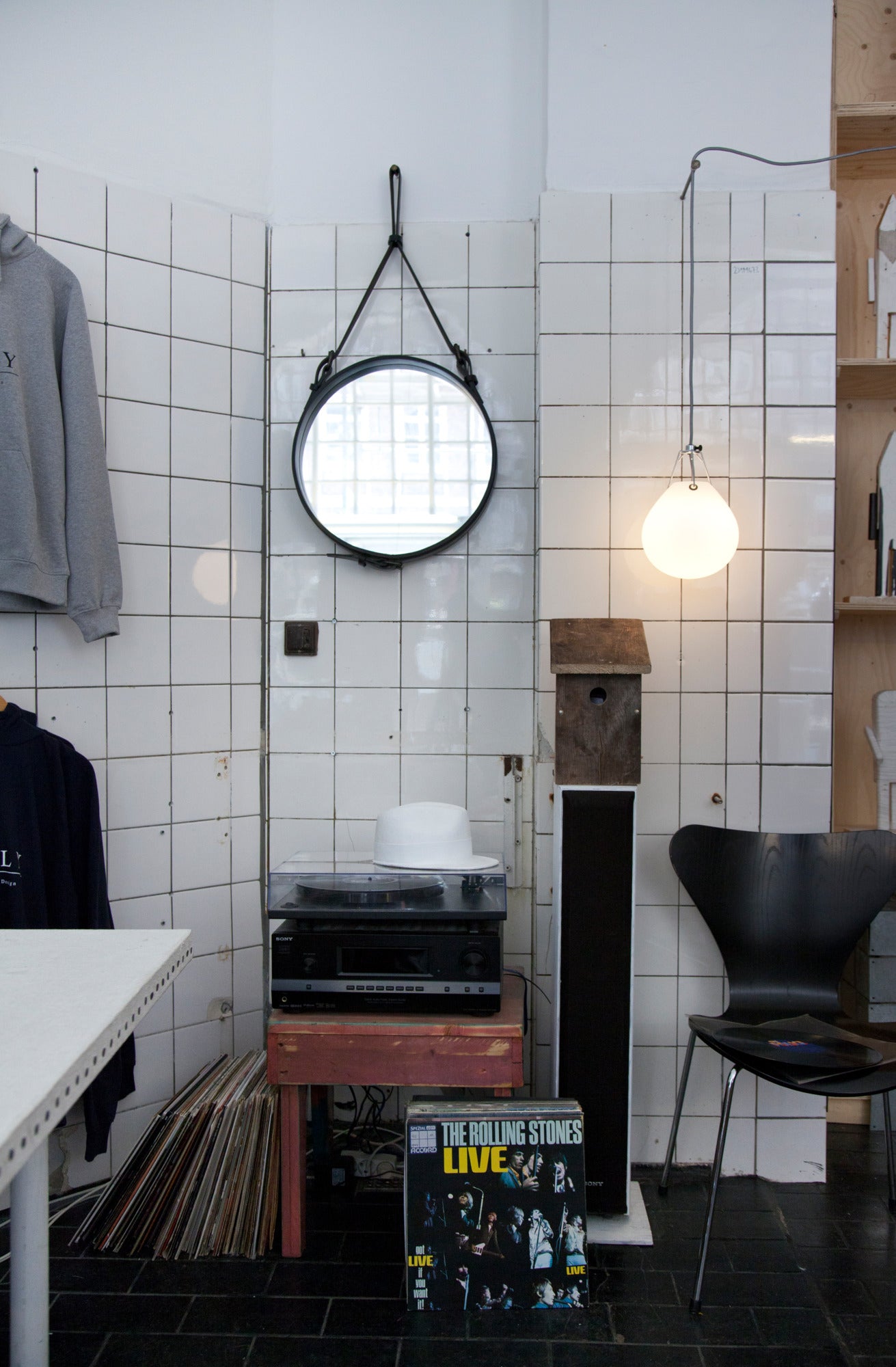 Závěsné svítidlo MOSER bílé