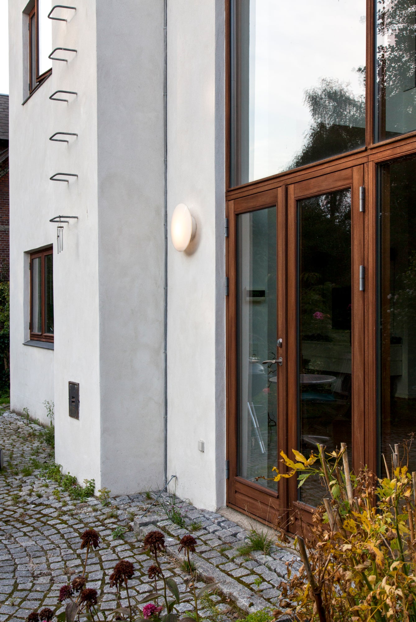 AJ EKLIPTA wall lamp white