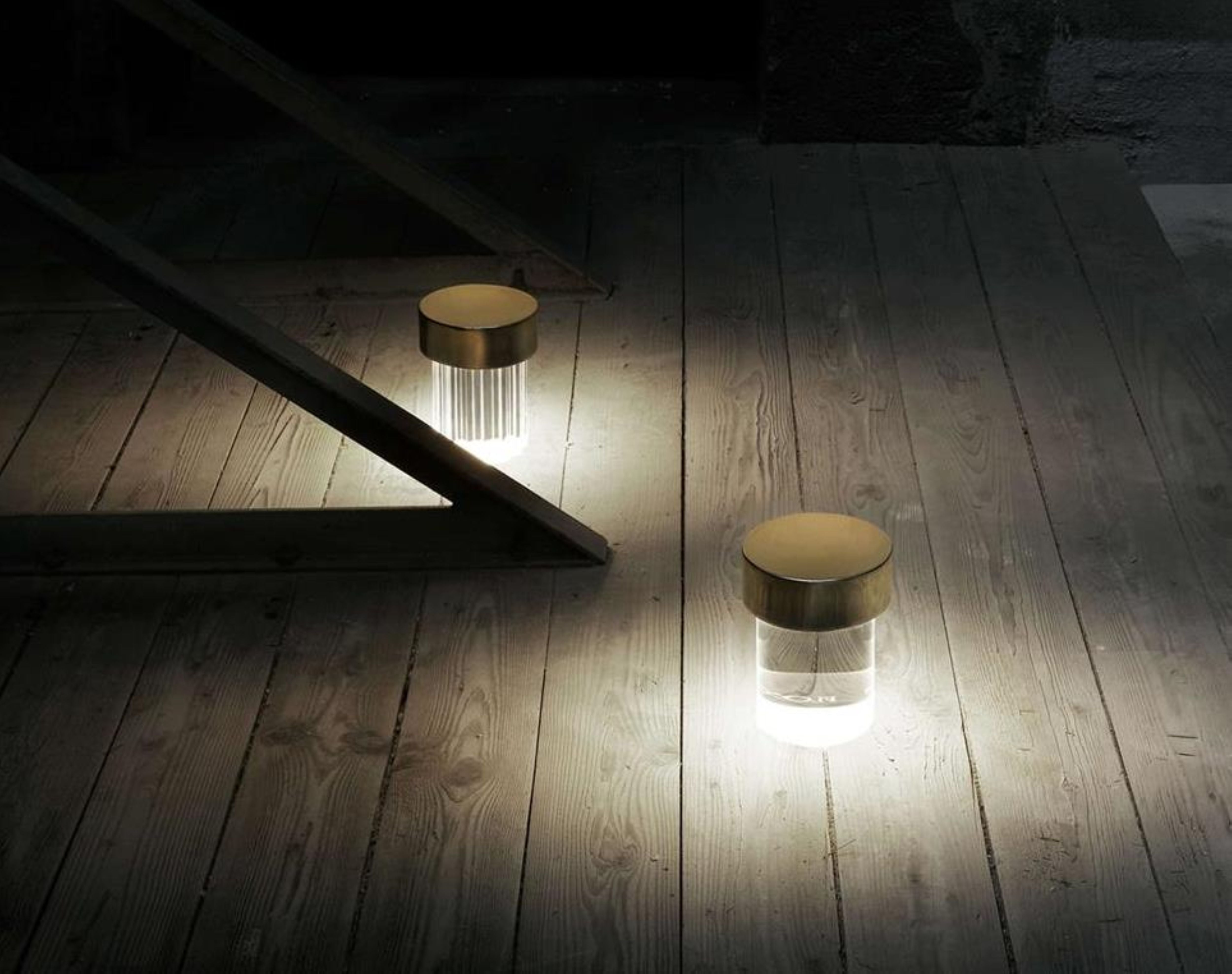 Lampa przenośna LAST ORDER FLUTED mosiężny