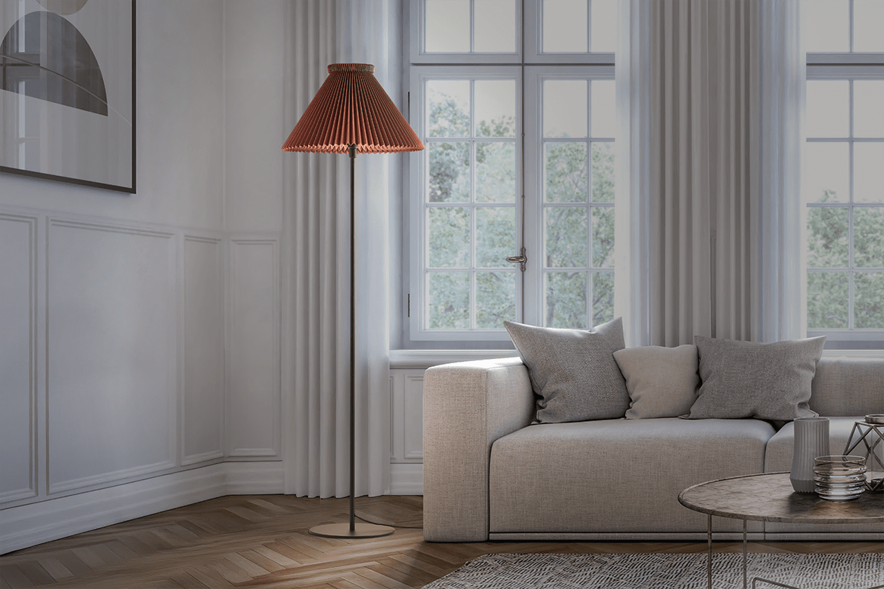 Stojací lampa MODEL 334 modrá s černým podstavcem