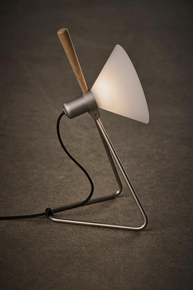 Stolní lampa MODEL 356 SPOT stříbrná