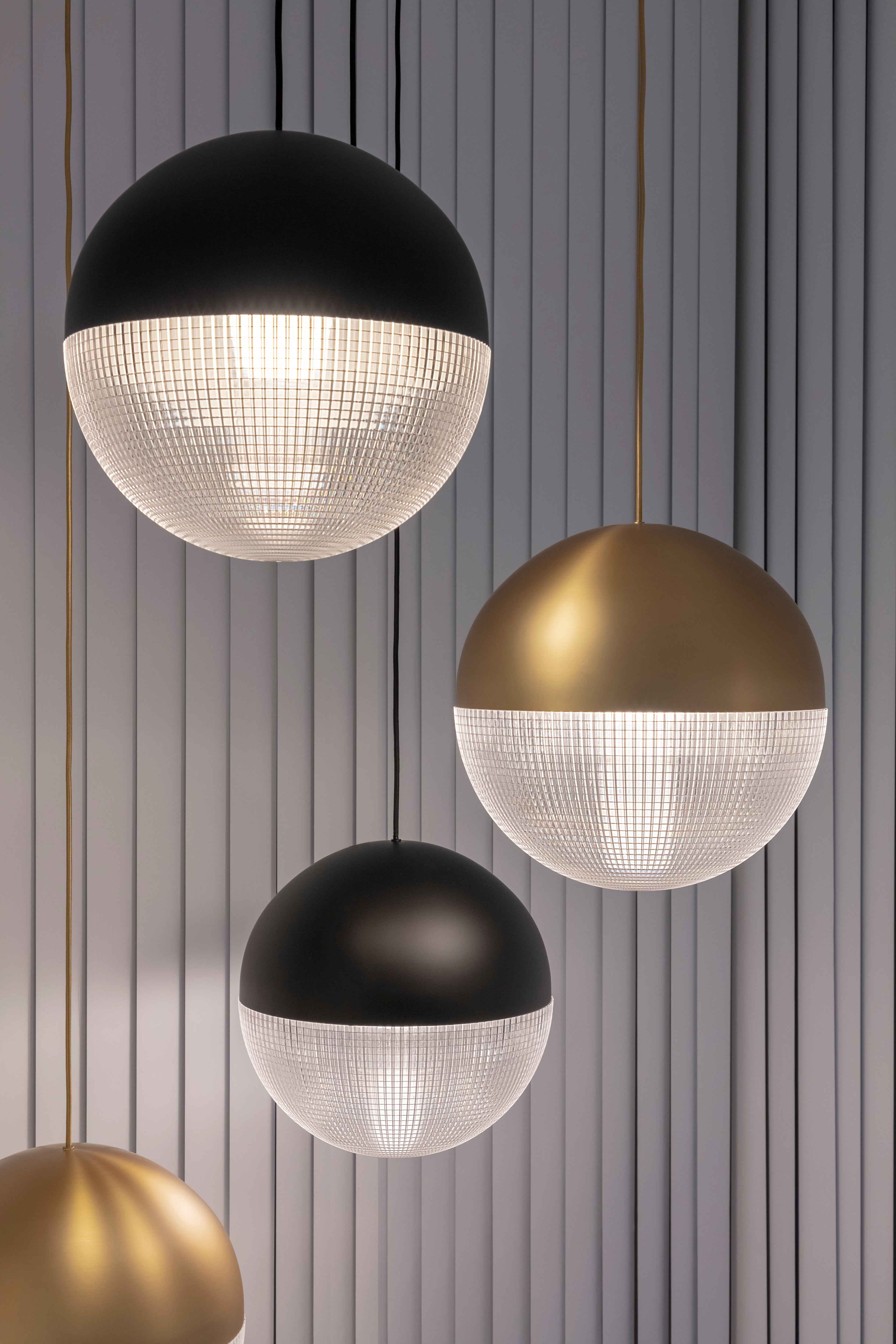 Lustrná lampa LENS FLAIR matná černá
