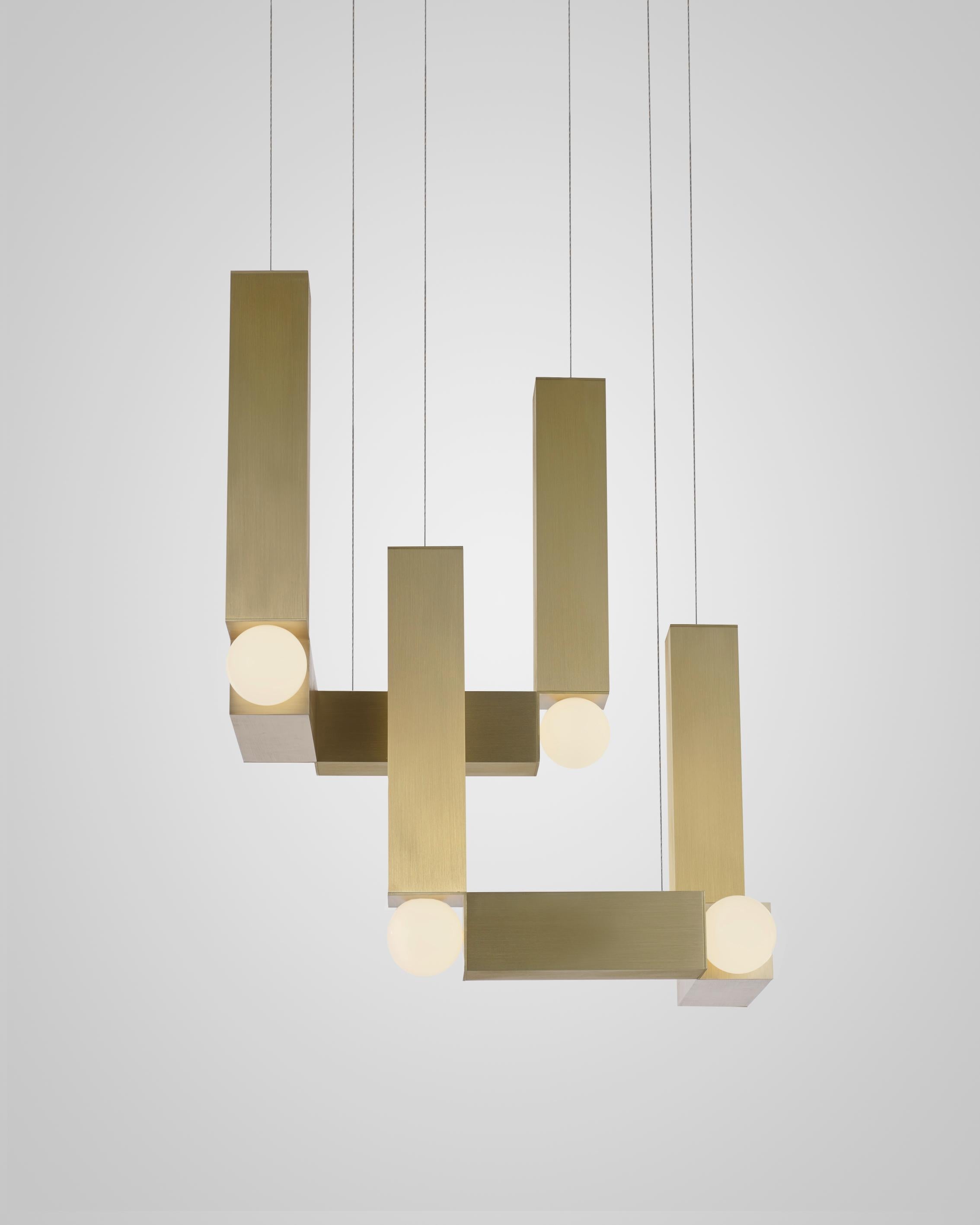 Lampa visící VESPER DUO s opálovým stínidlem a zlatým povrchem