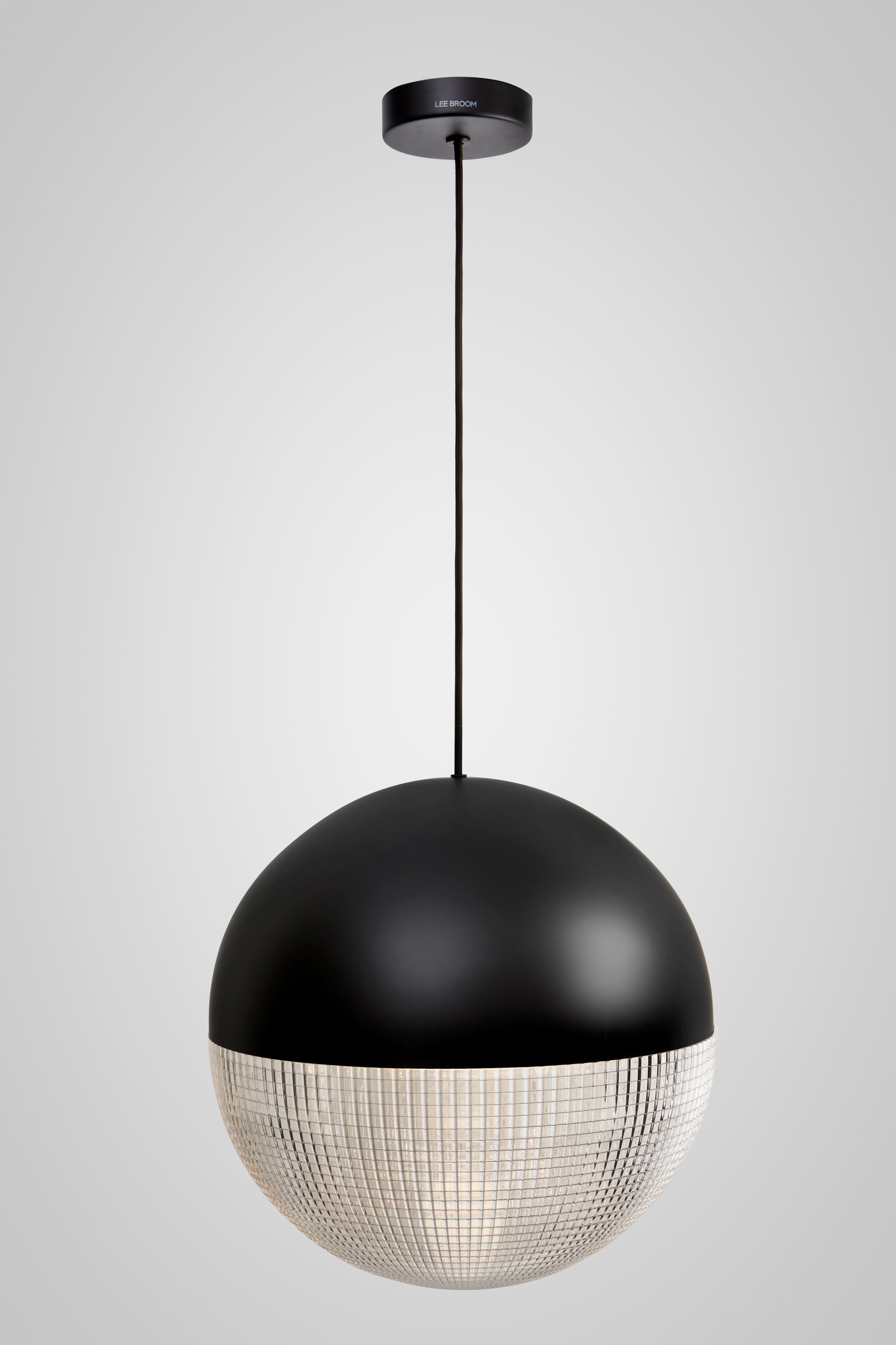 Lustrná lampa LENS FLAIR matná černá