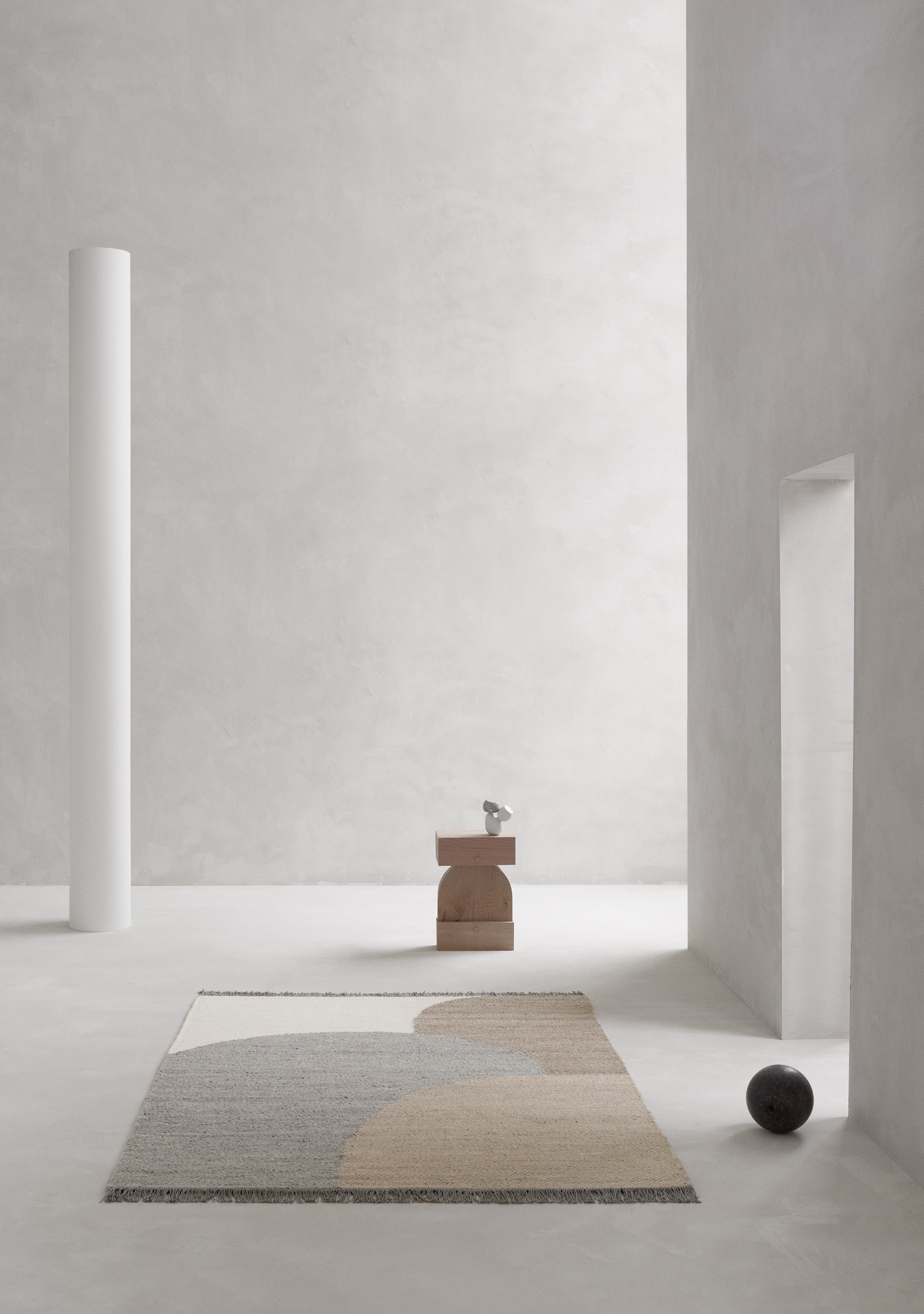 EIK gray rug with beige