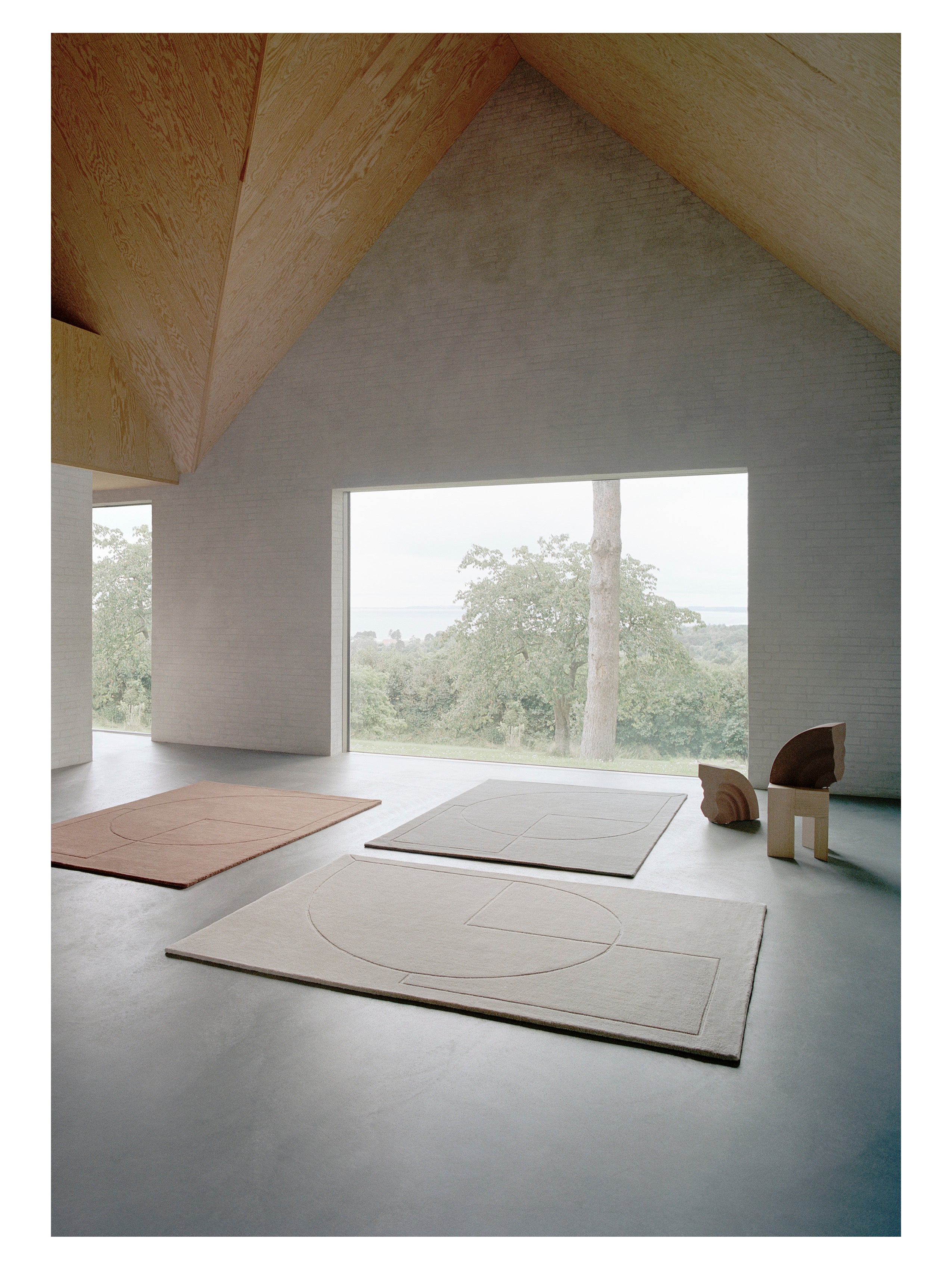 Lineal rug poem beige