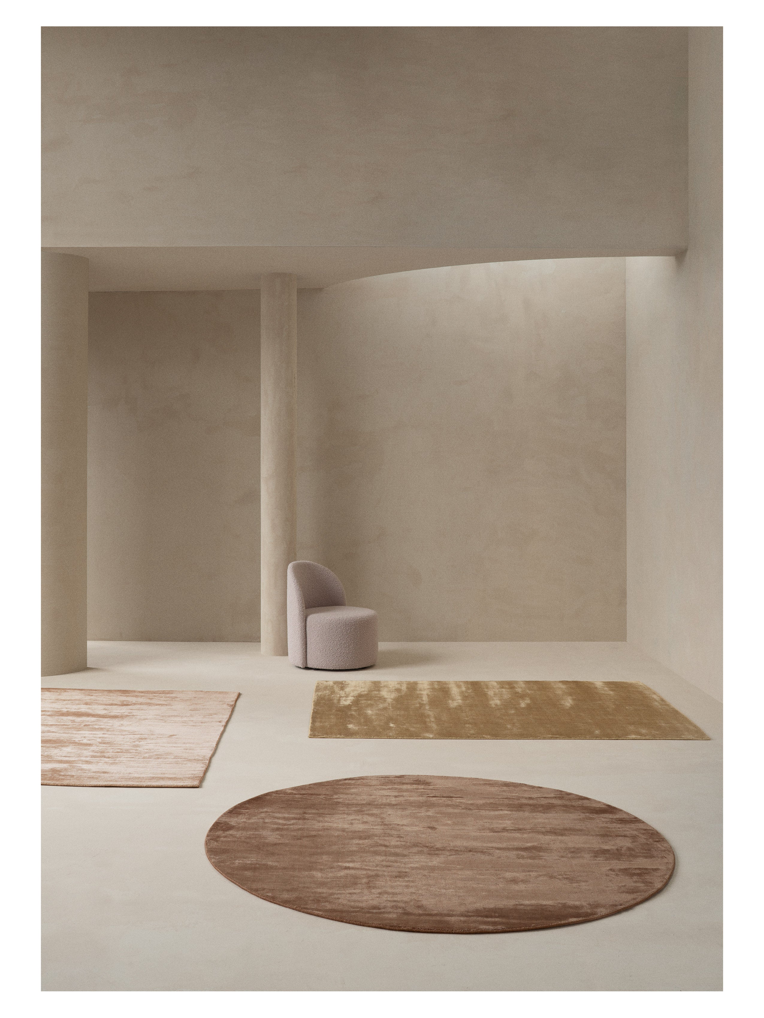 Round rug LUCENS amber