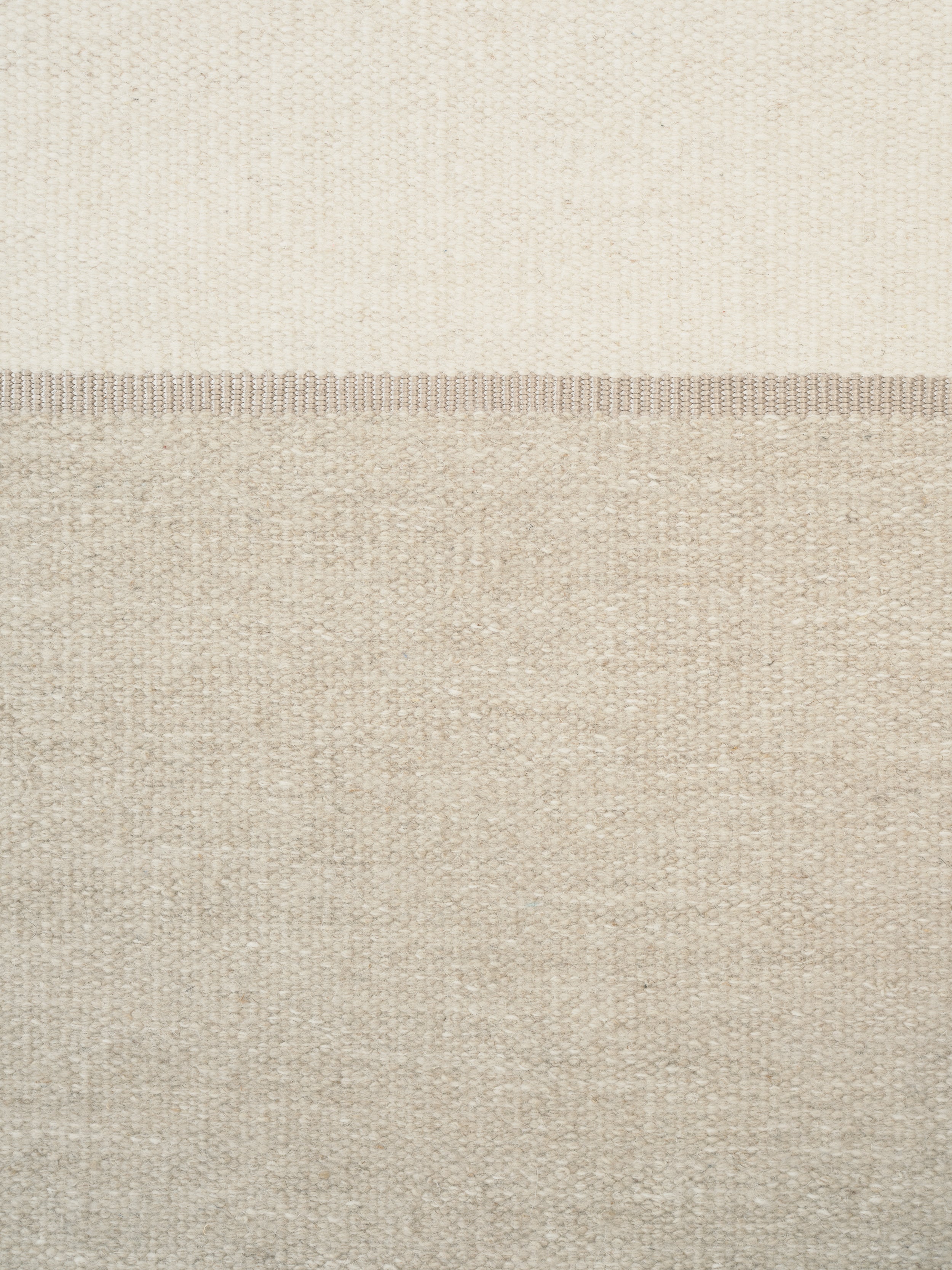 MAGNETIZE round rug beige