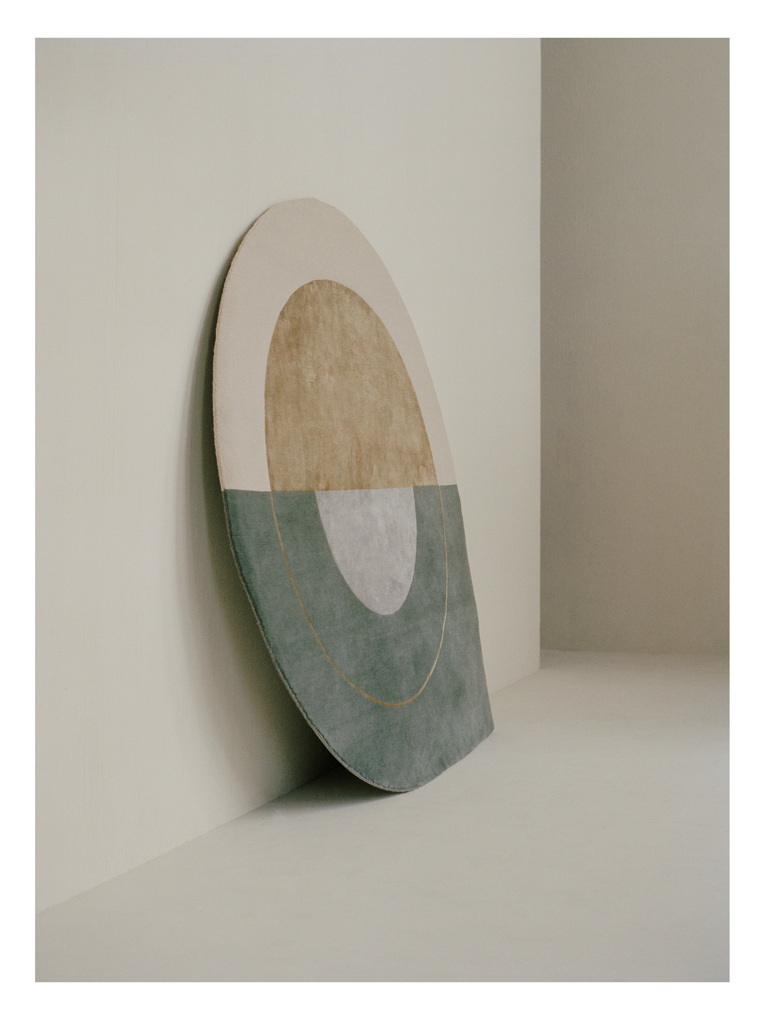 RISING GEMINI Round Rug - COMBI Gray with Beige