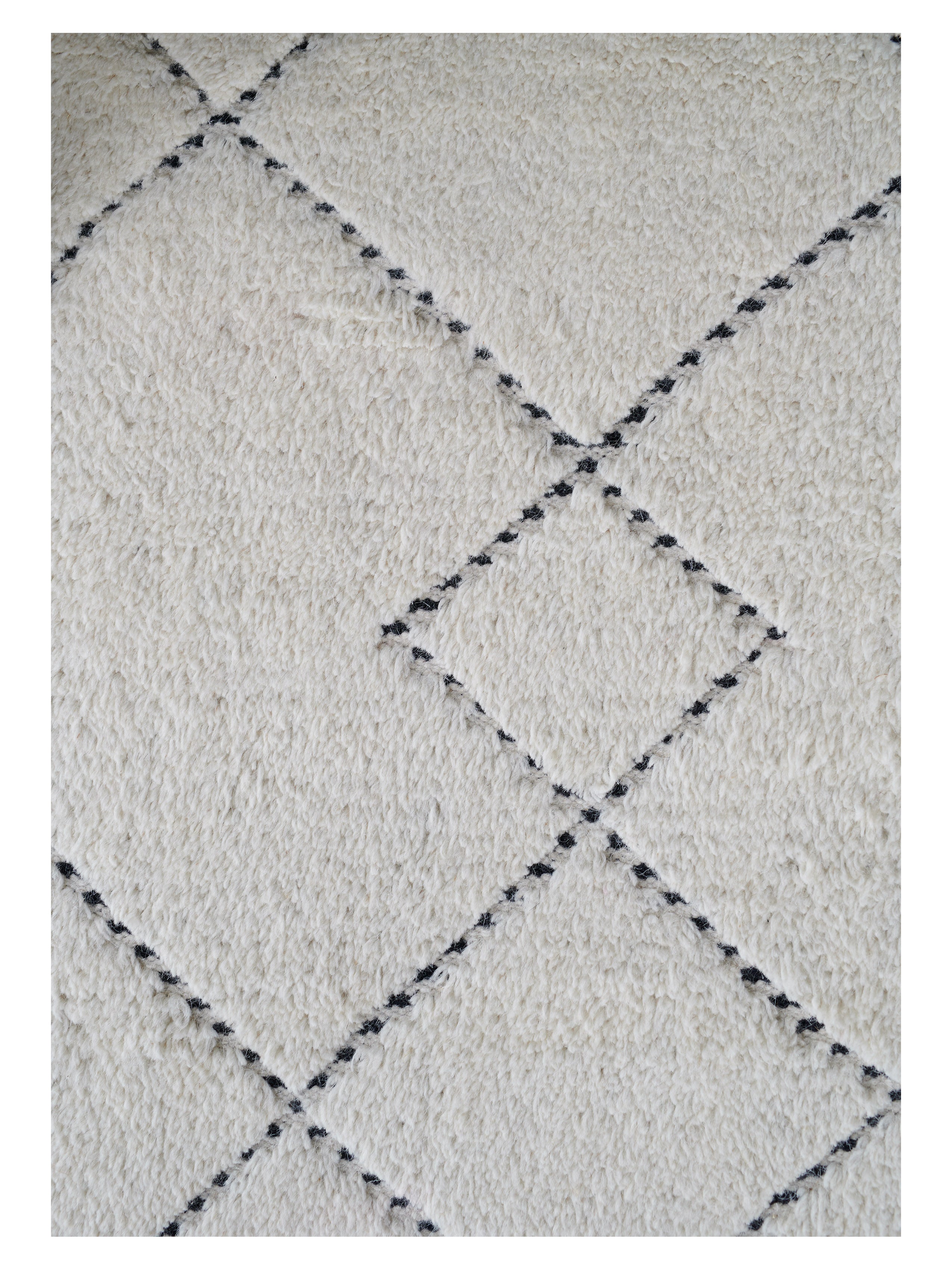 TORUN beige rug with black