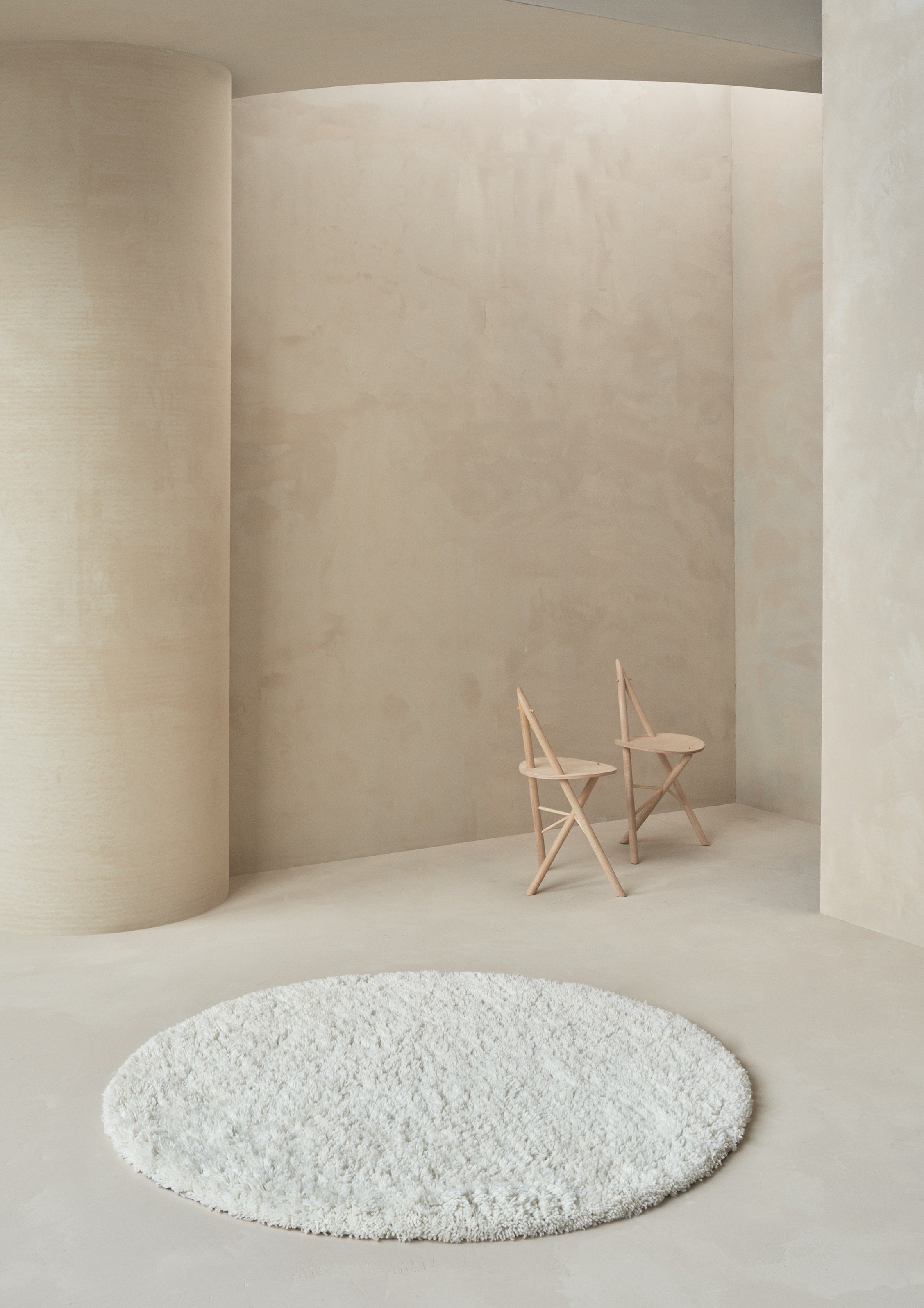 VANTAA White Rug with Long Pile