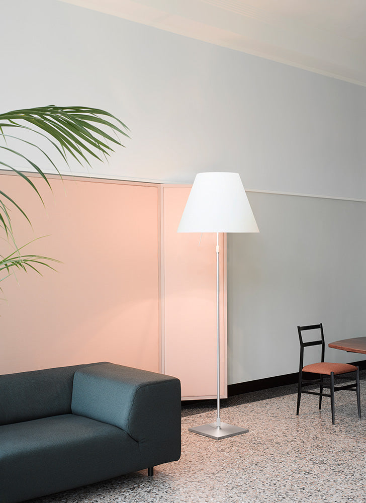 Stojací lampa GRANDE COSTANZA bílá