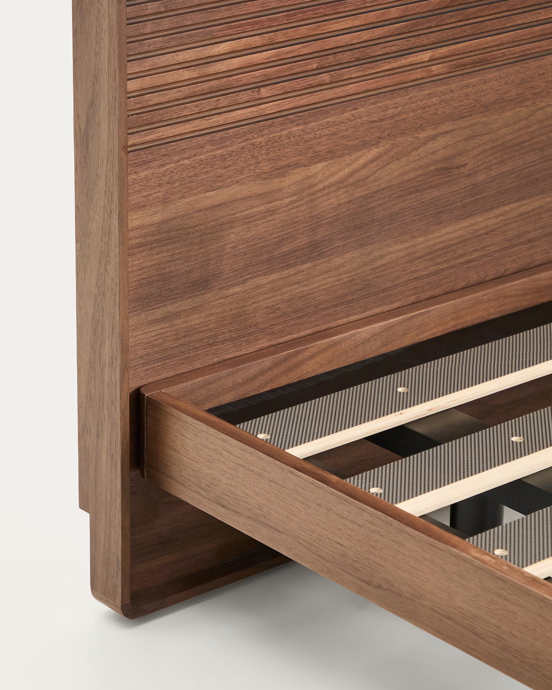 Postel NORLEN tmavě hnědý ořechový dýha